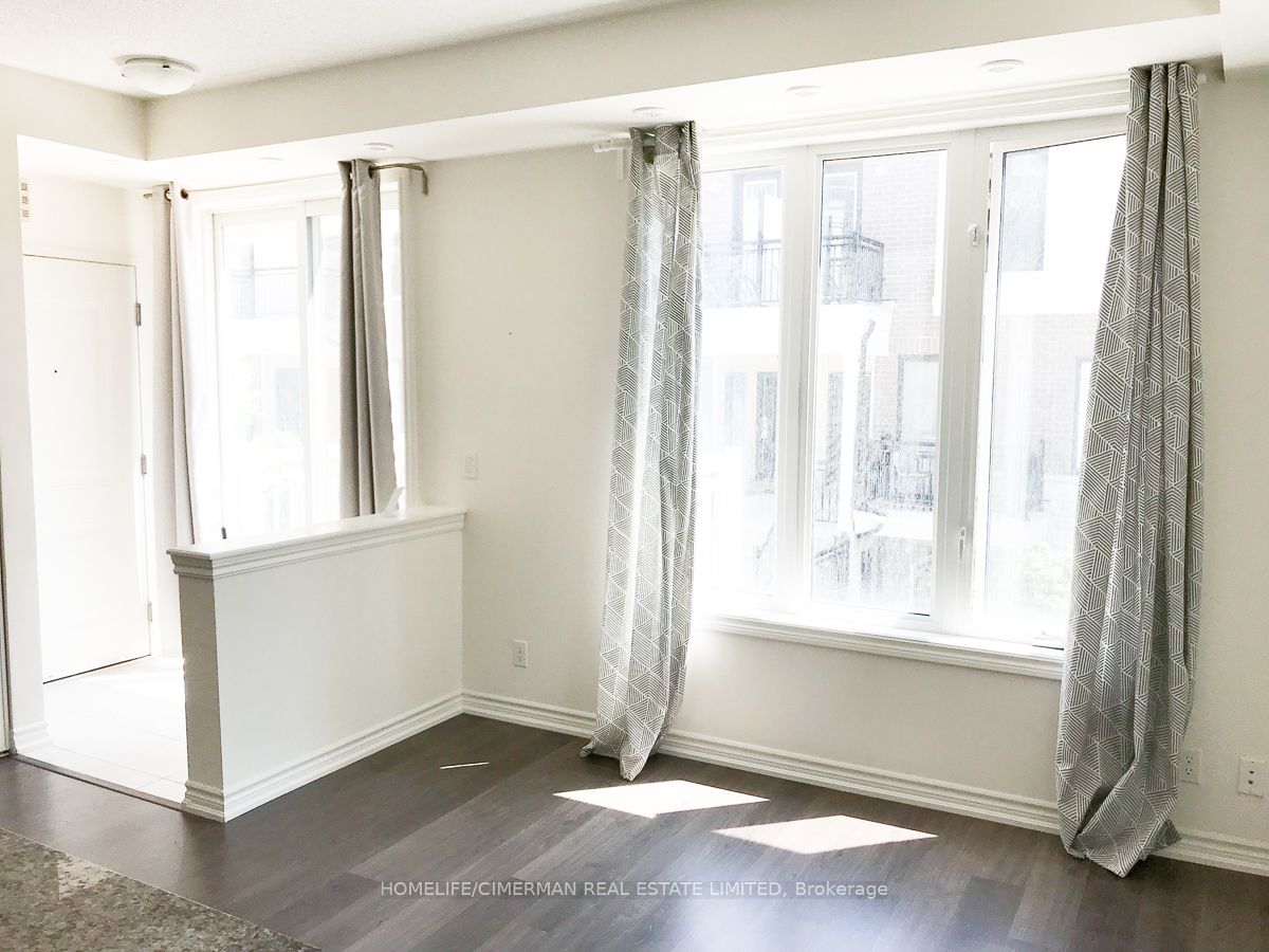 120 Long Branch Avenue 32, Toronto, ON M8W 0B1 photo 3