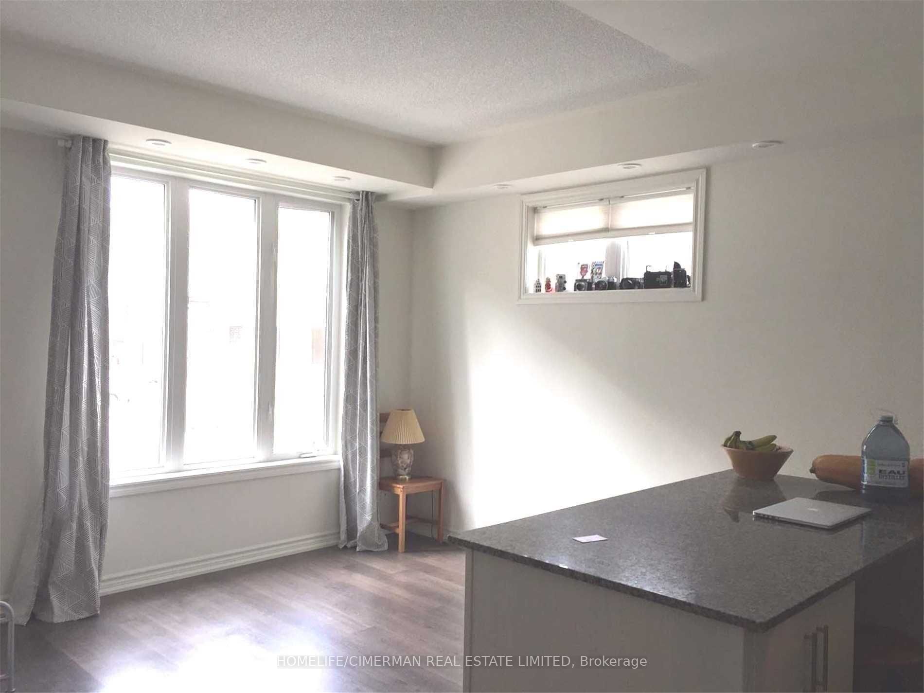 120 Long Branch Avenue 32, Toronto, ON M8W 0B1 photo 4