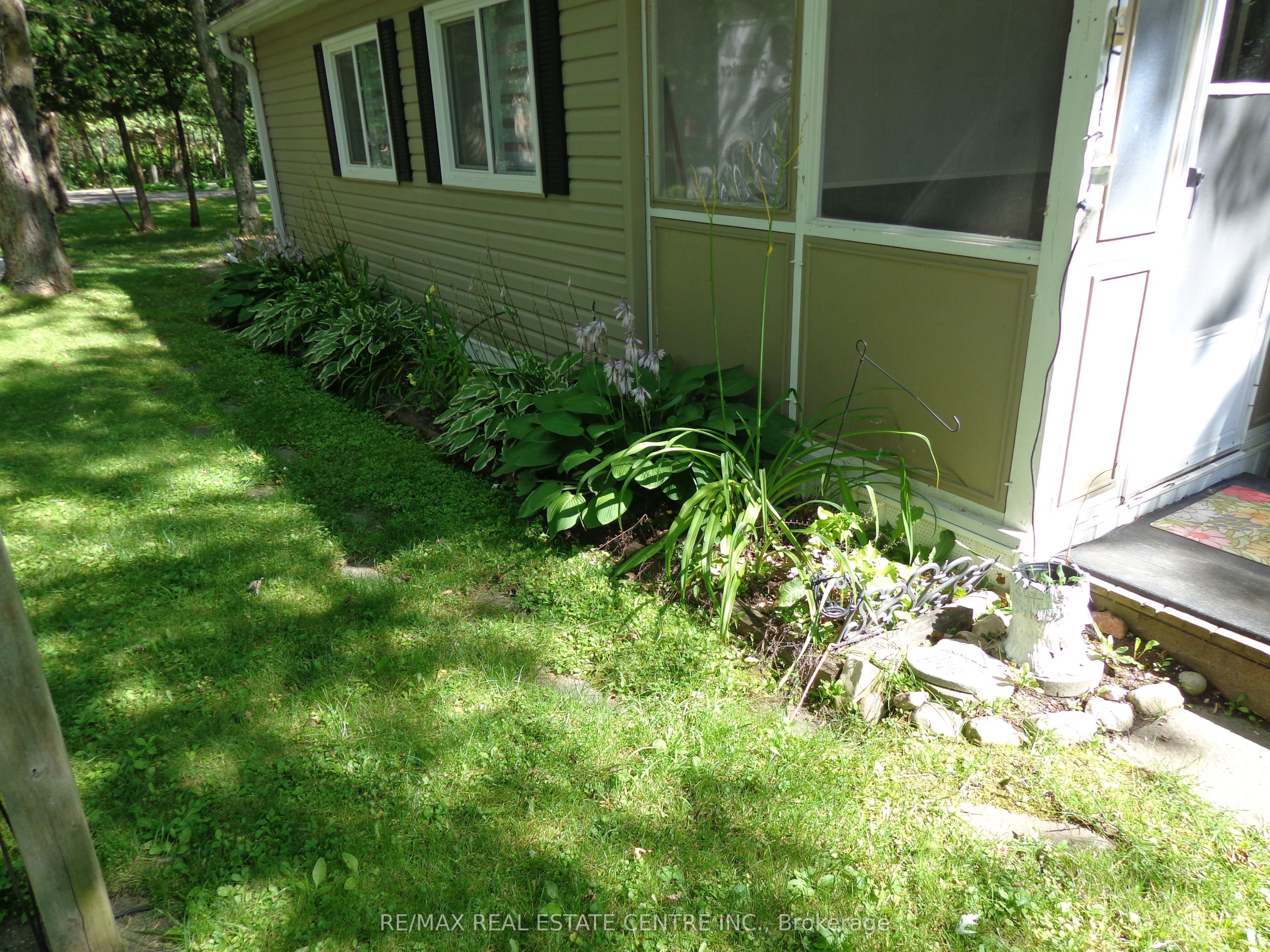1652 Puddicombre Road 422, Wilmot, ON N3A 2Z4 photo 3
