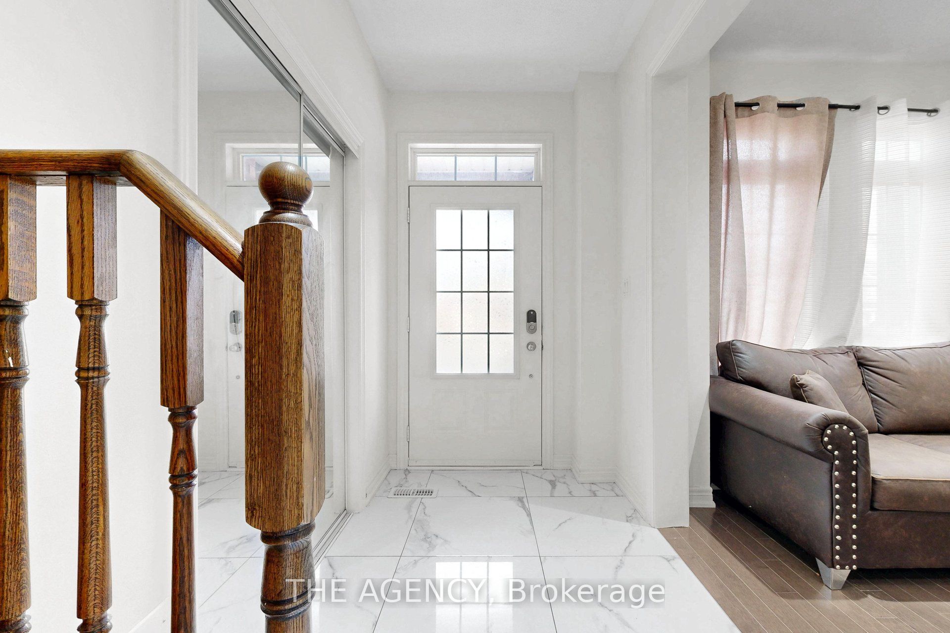 152 Remembrance Road, Brampton, ON L7A 4X1 photo 2