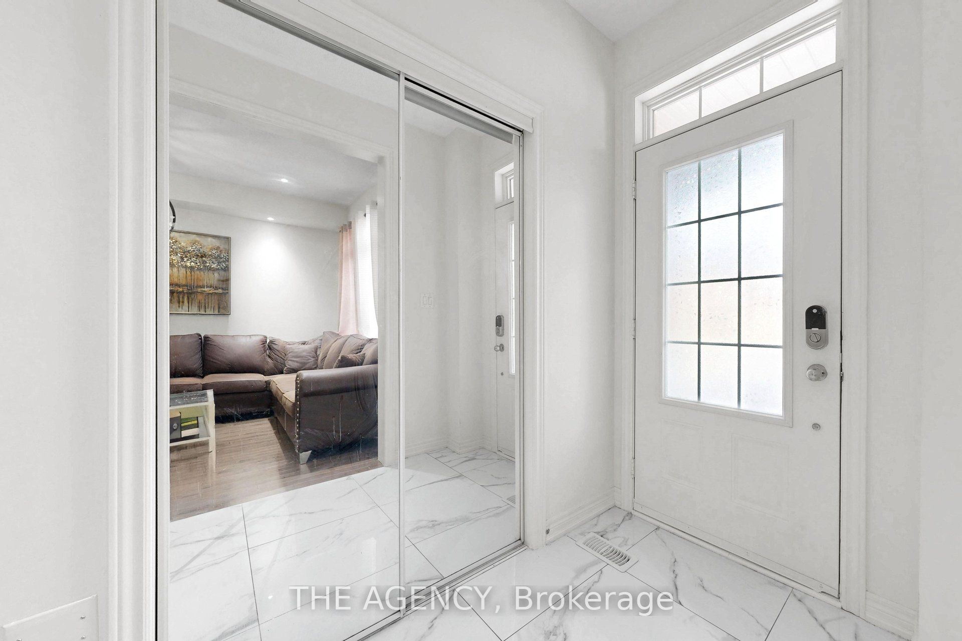 152 Remembrance Road, Brampton, ON L7A 4X1 photo 4