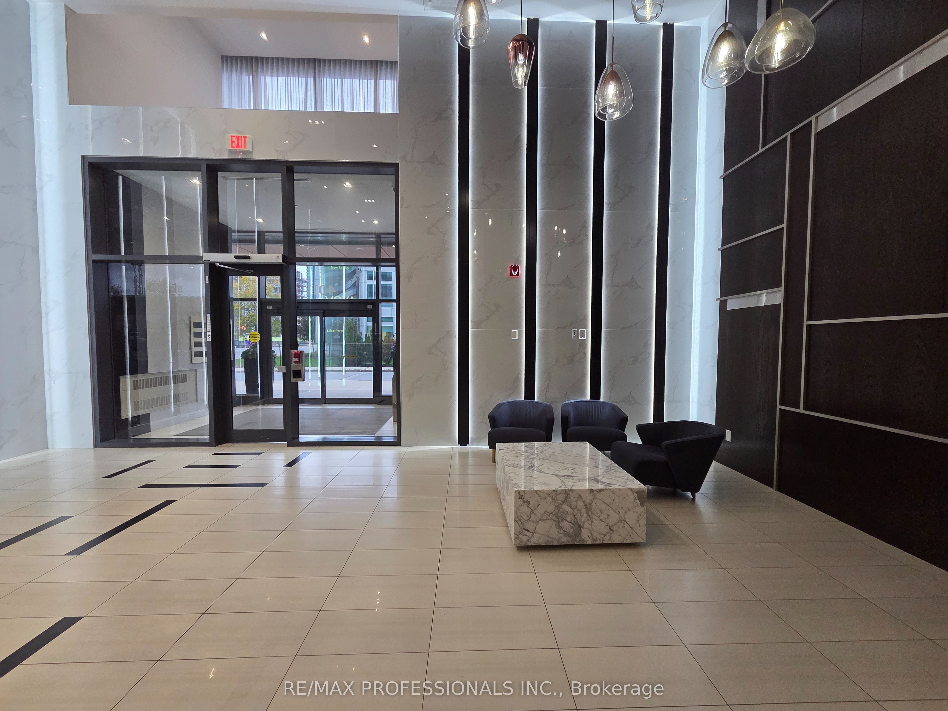 4011 Brickstone Mews S 4509, Mississauga, ON L5B 0J7 photo 3