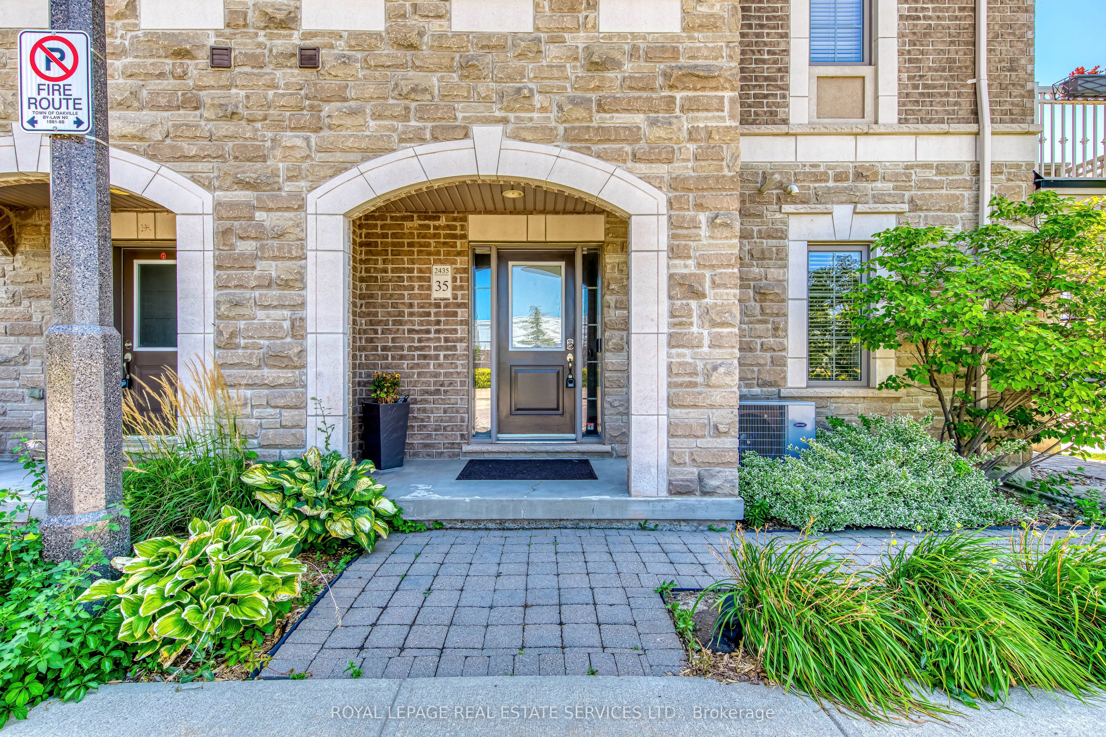 2435 Greenwich Drive 35, Oakville, ON L6M 0S4 photo 3