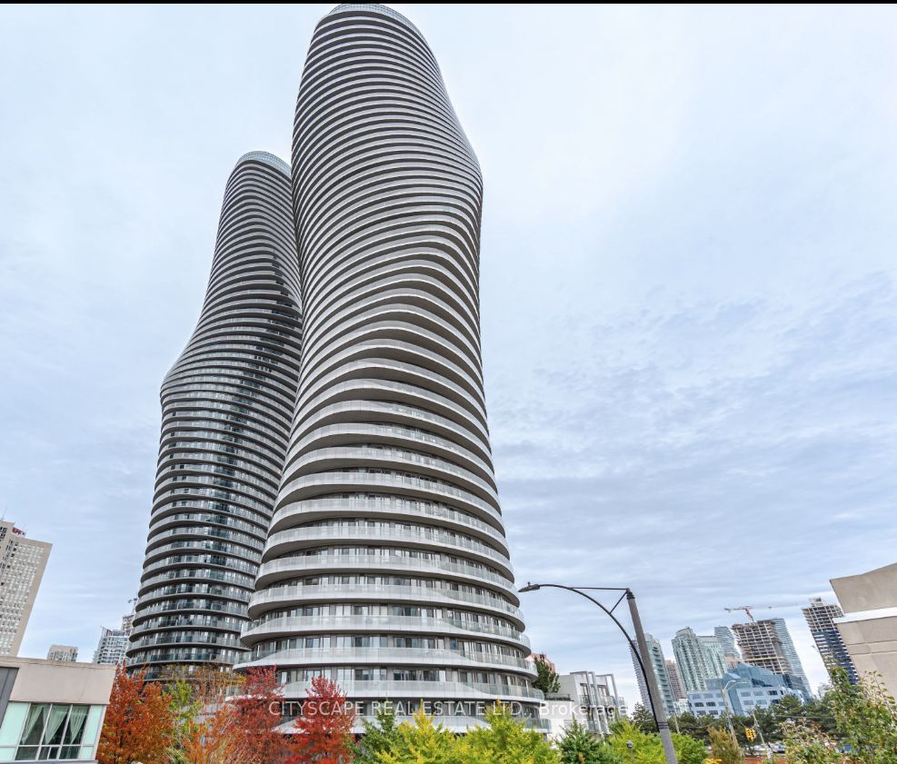 50 Absolute Avenue E 2008, Mississauga, ON L5V 0B5 photo 2