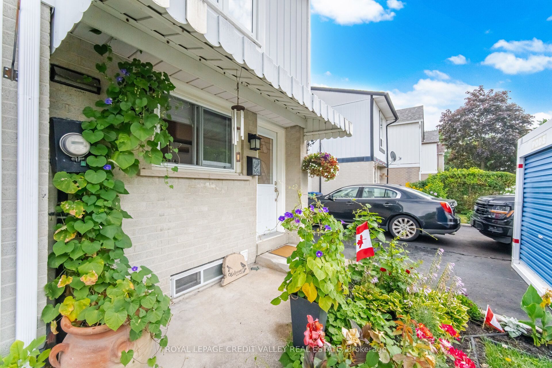 10 Gladstone Square, Brampton, ON L6S 2H5 photo 2