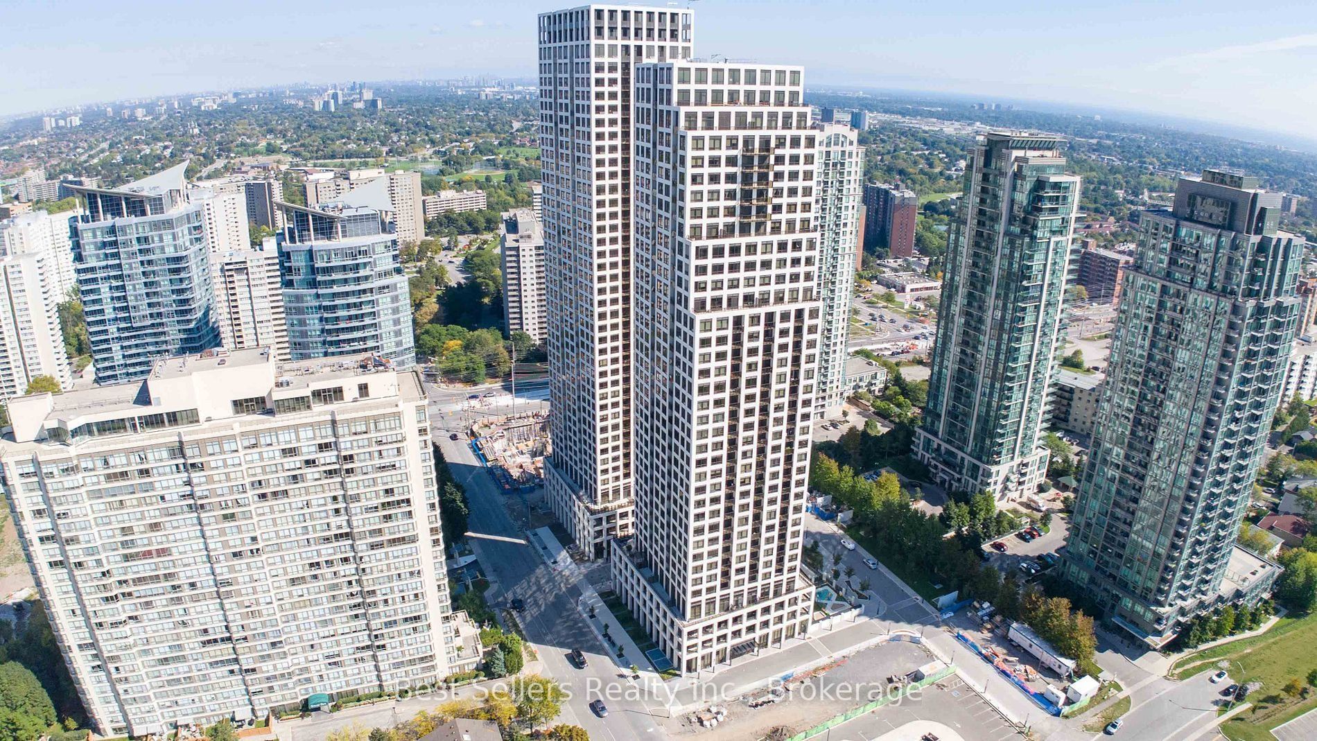 36 Elm Drive 2406, Mississauga, ON L5B 1L9