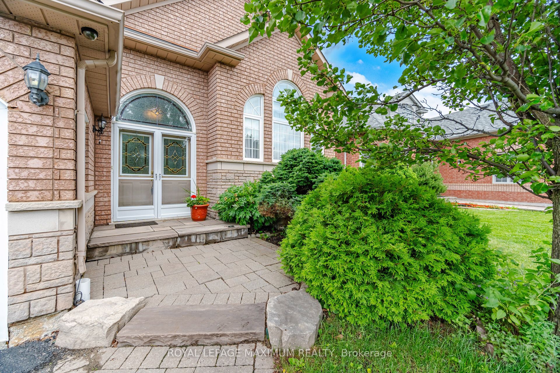 34 Kirkwood Crescent, Caledon, ON L7C 1B8 photo 2