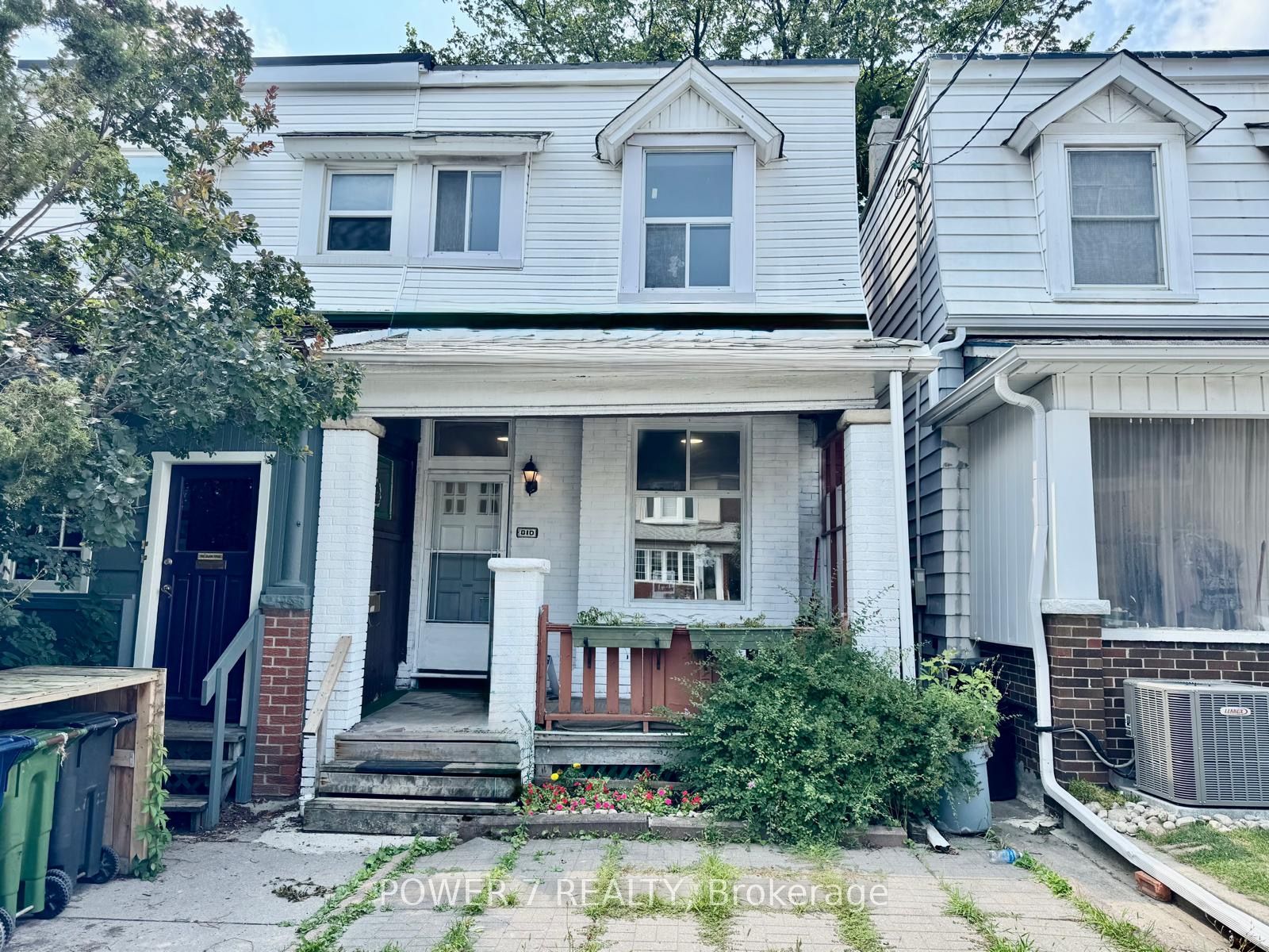 810 Ossington Avenue, Toronto, ON M6G 3V1 photo 2