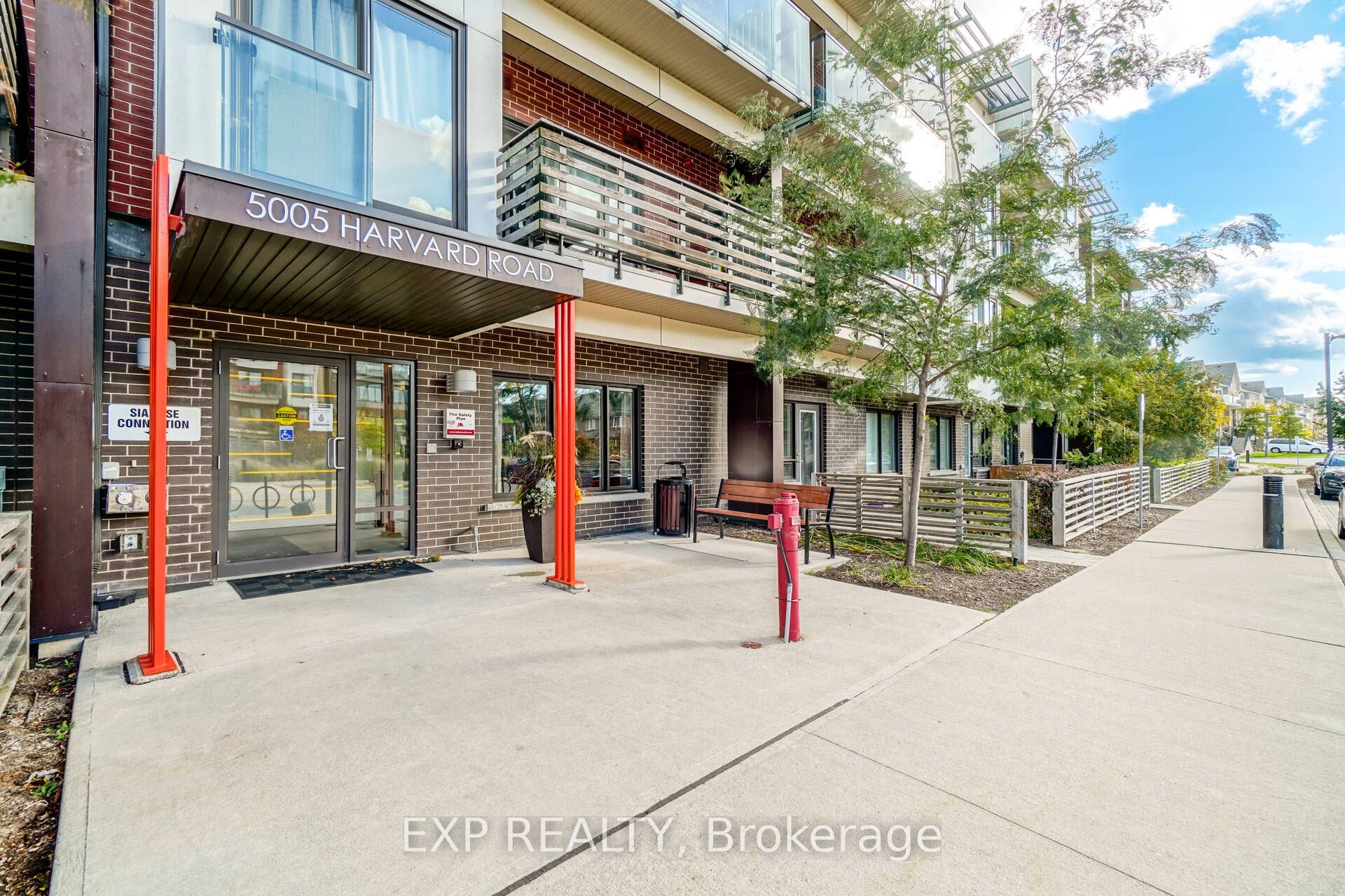 5005 Harvard Road 207, Mississauga, ON L5M 0W5 photo 3
