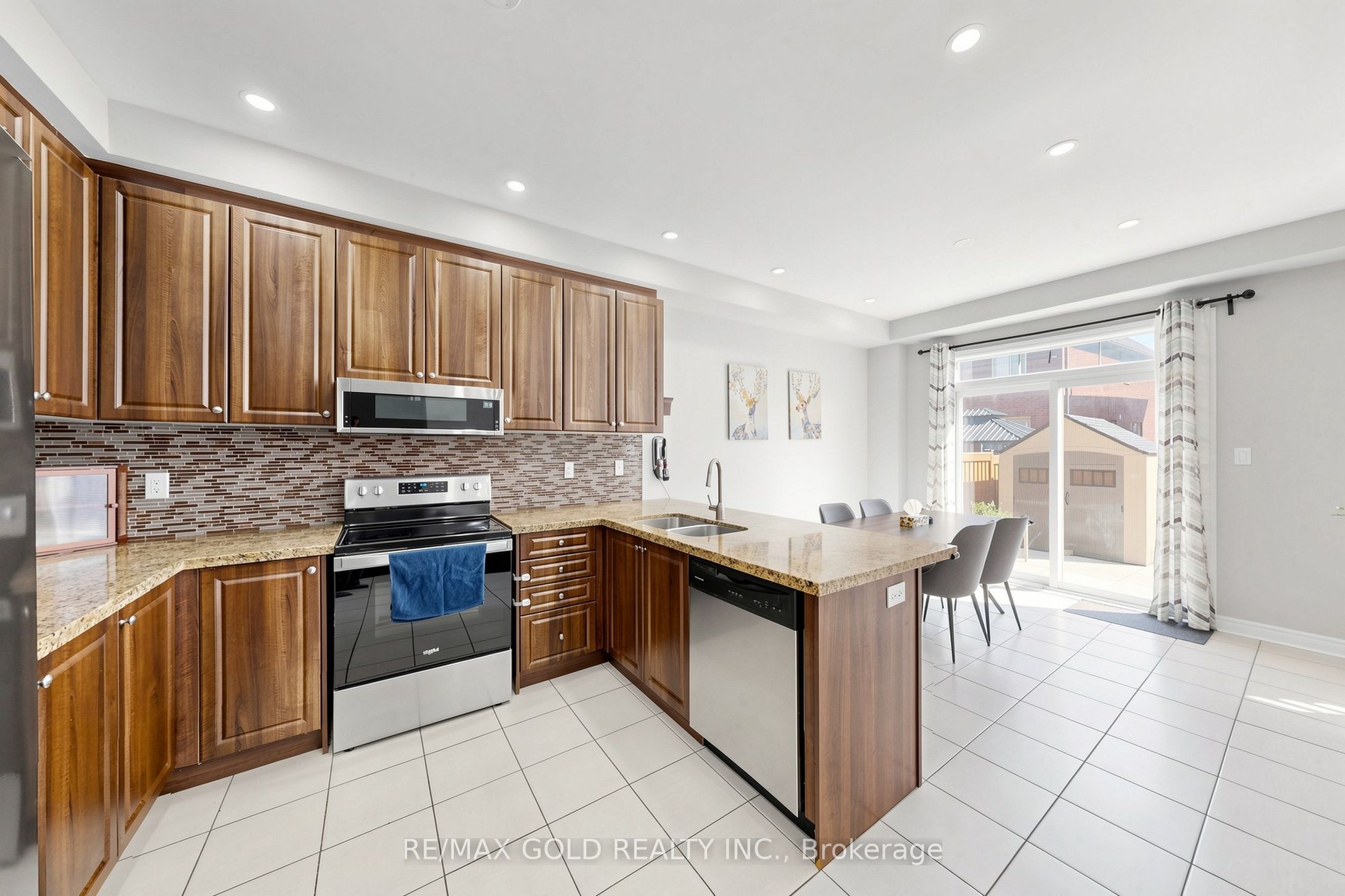 13 Fringetree Road, Brampton, ON L6R 3V8 photo 5