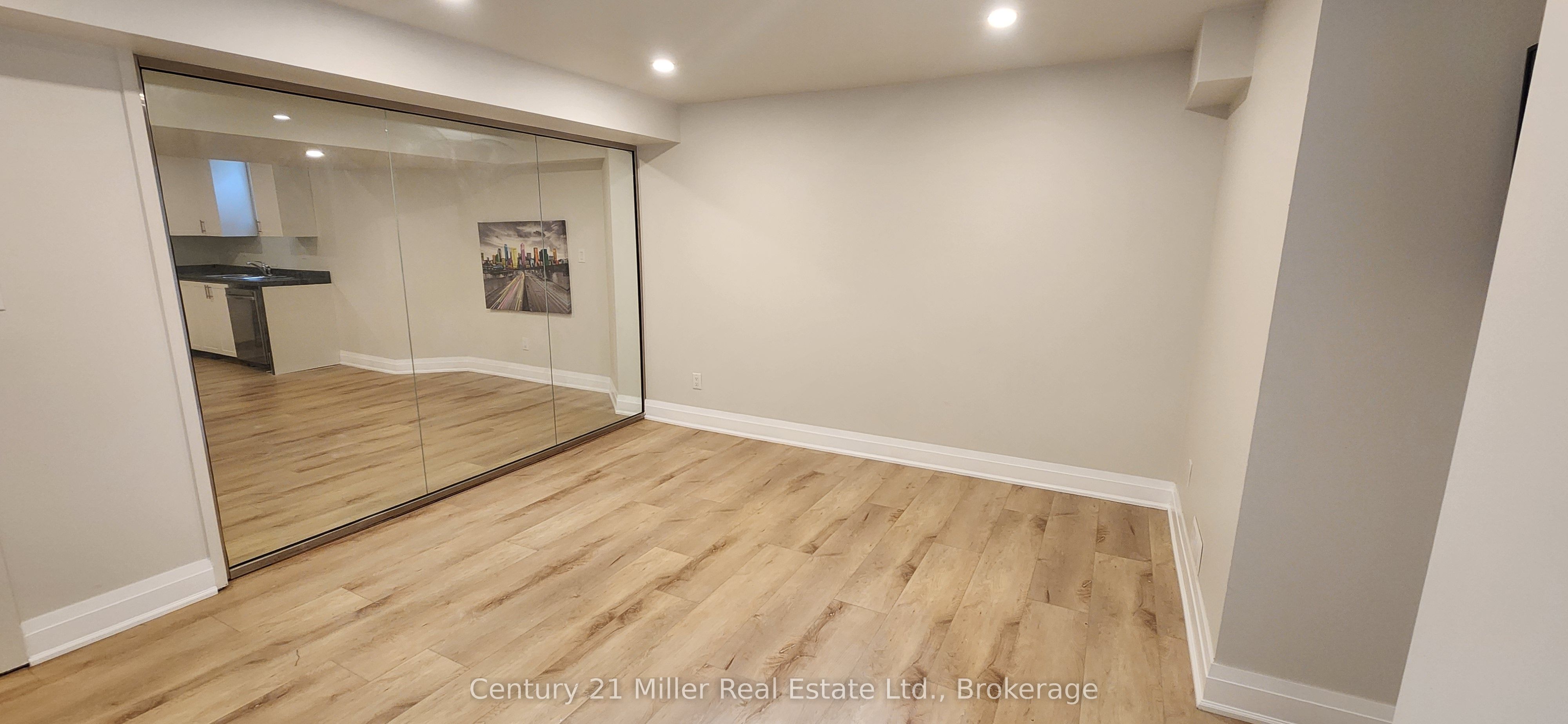 2184 Winding Woods Drive Basement, Oakville, ON L6H 5T9 photo 3