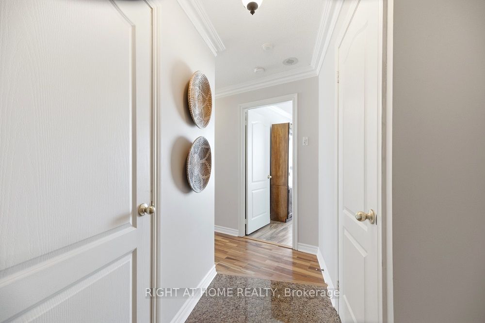 2111 Lake Shore Boulevard W 508, Toronto, ON M8V 4B2 photo 3