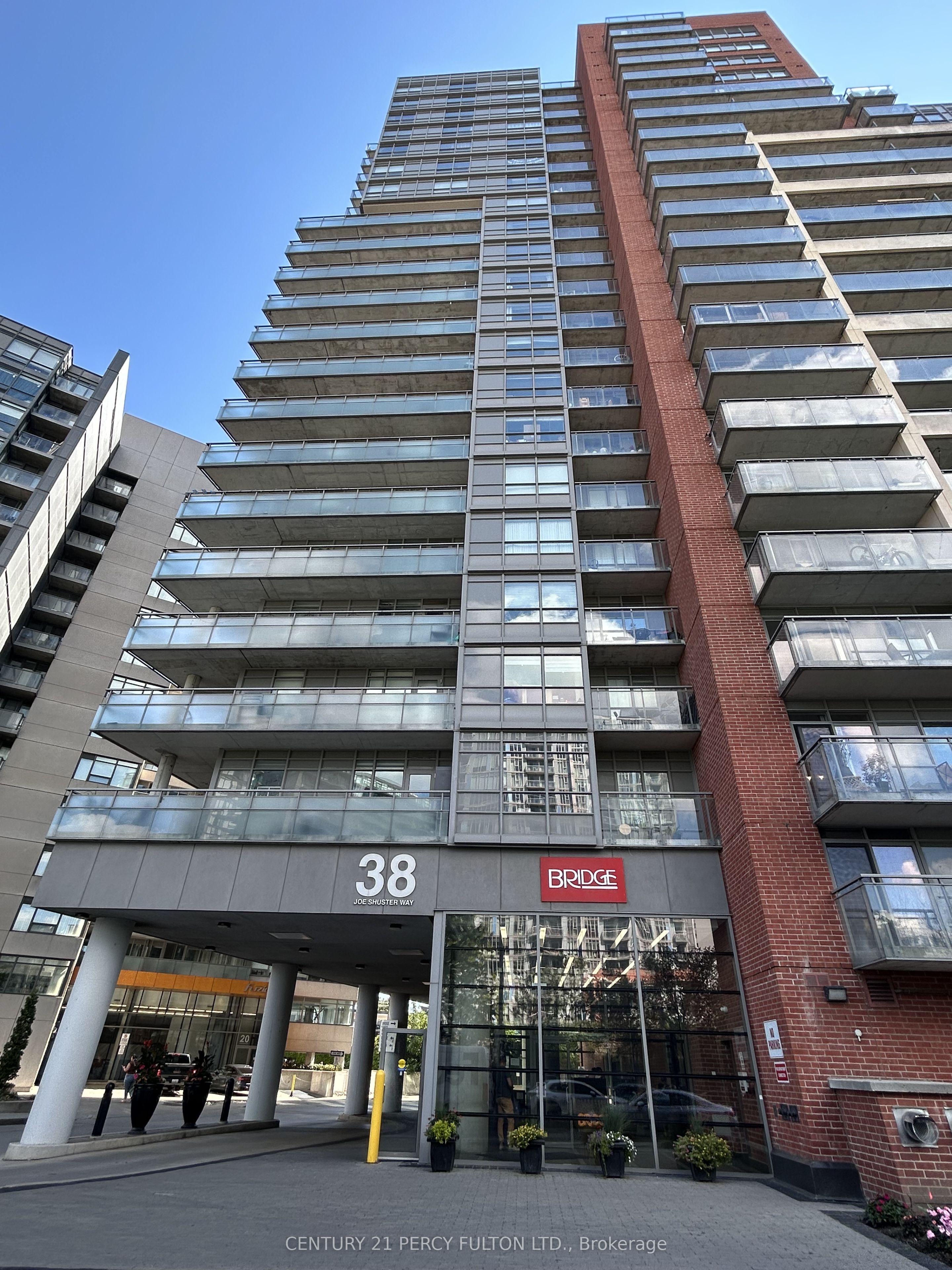 38 Joe Shuster Way 1405, Toronto, ON M6K 0A5 photo 2