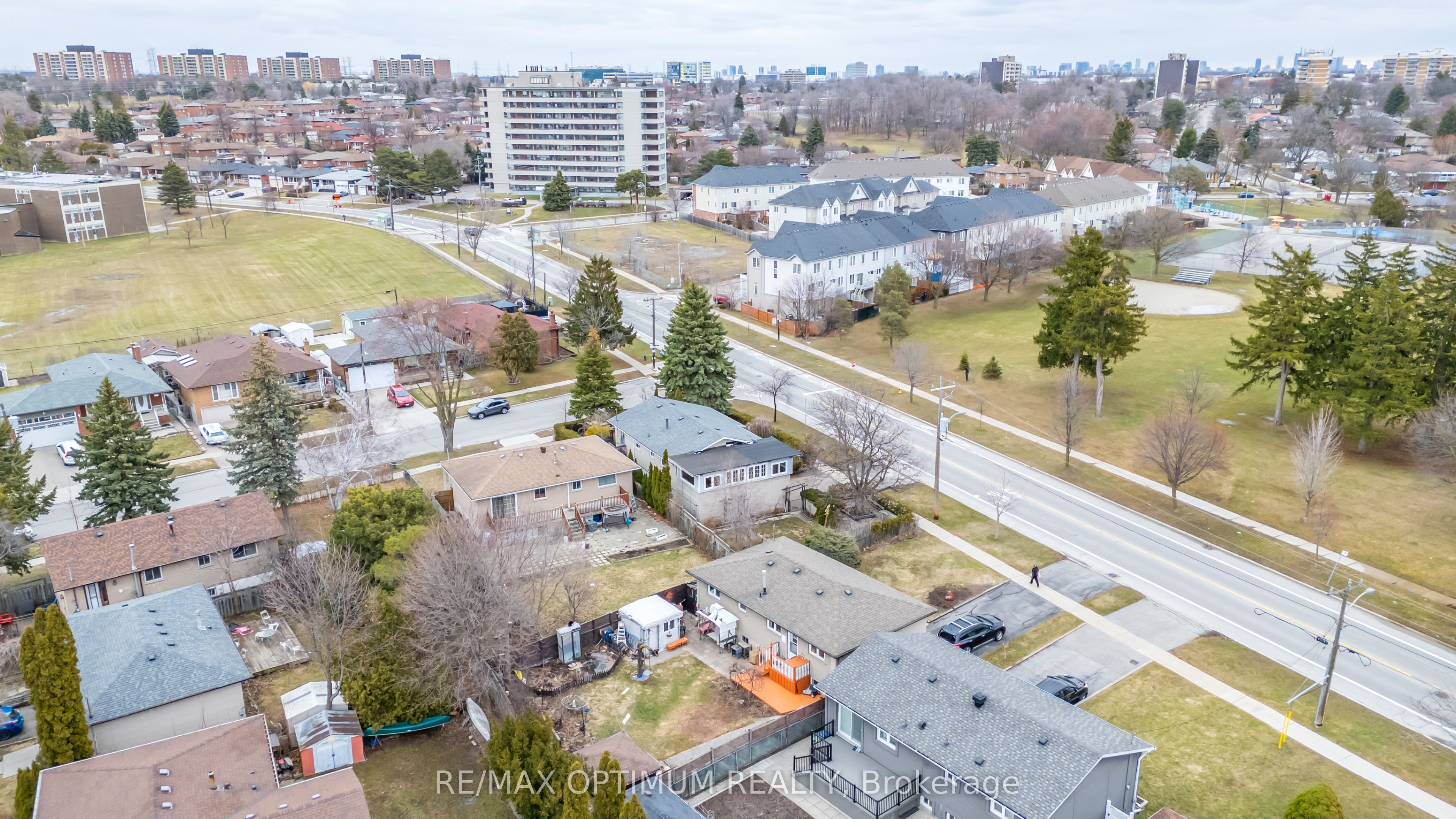 1 Dundee Drive, Toronto, ON M3J 1H5 photo 5
