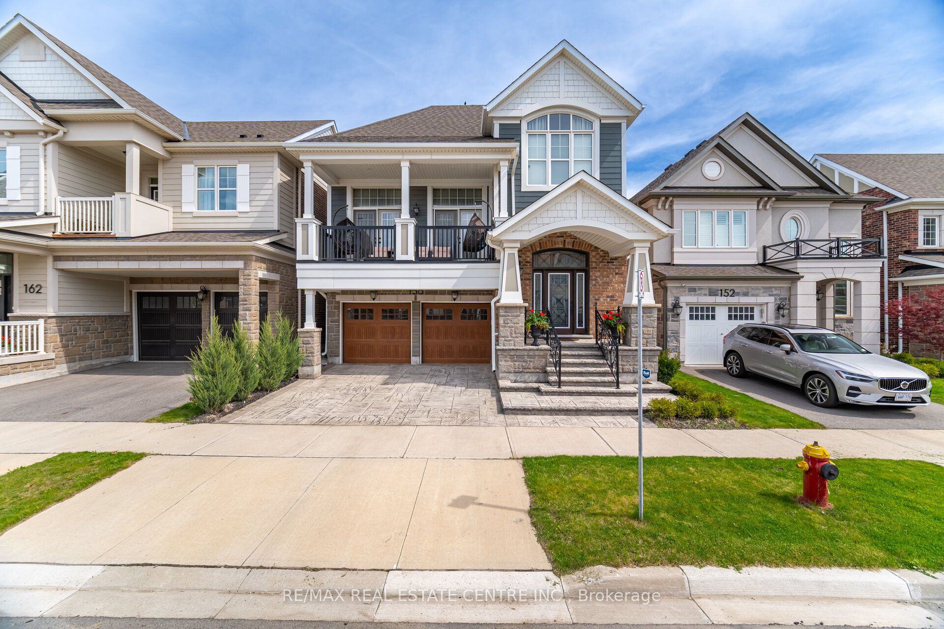 156 Camellia Crescent, Oakville, ON L6H 1L2 photo 2