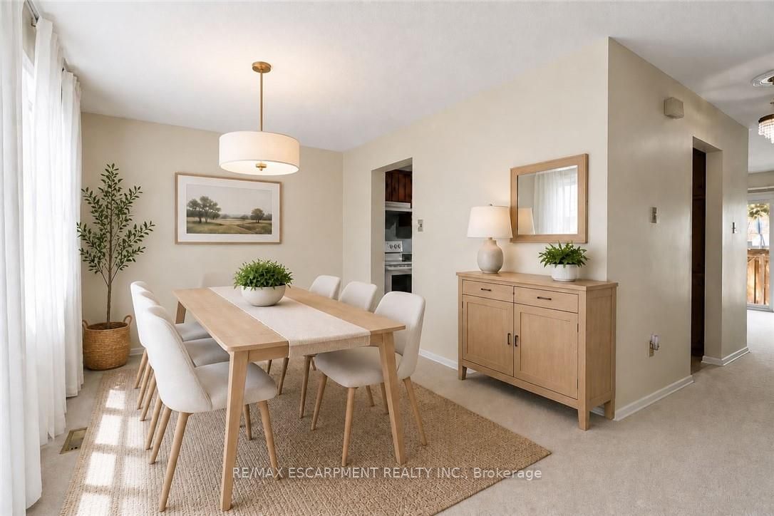 2825 Gananoque Drive 11, Mississauga, ON L5N 1V6 photo 3