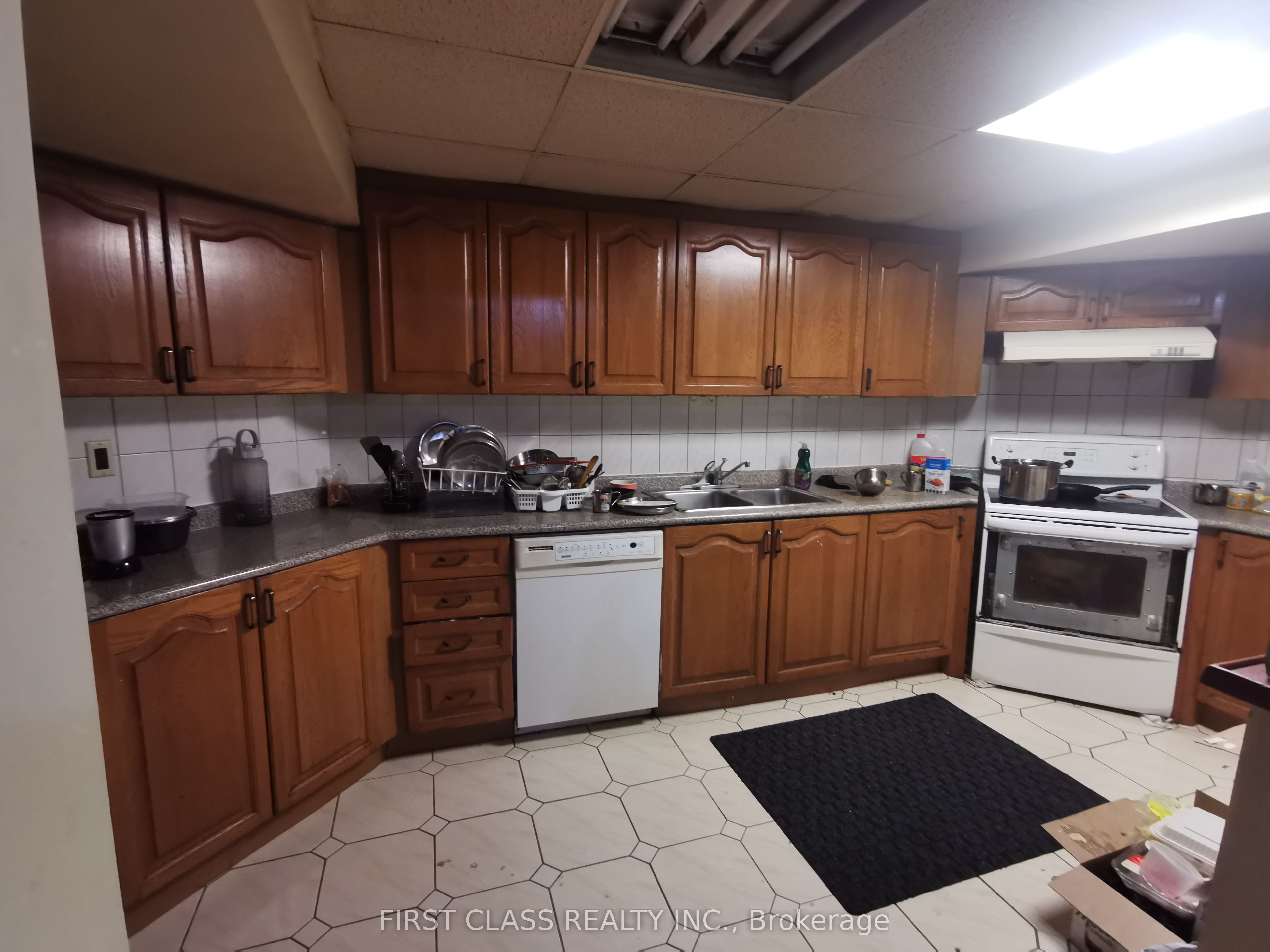 324 Winfield Terrace Basement, Mississauga, ON L5R 1N5 photo 2