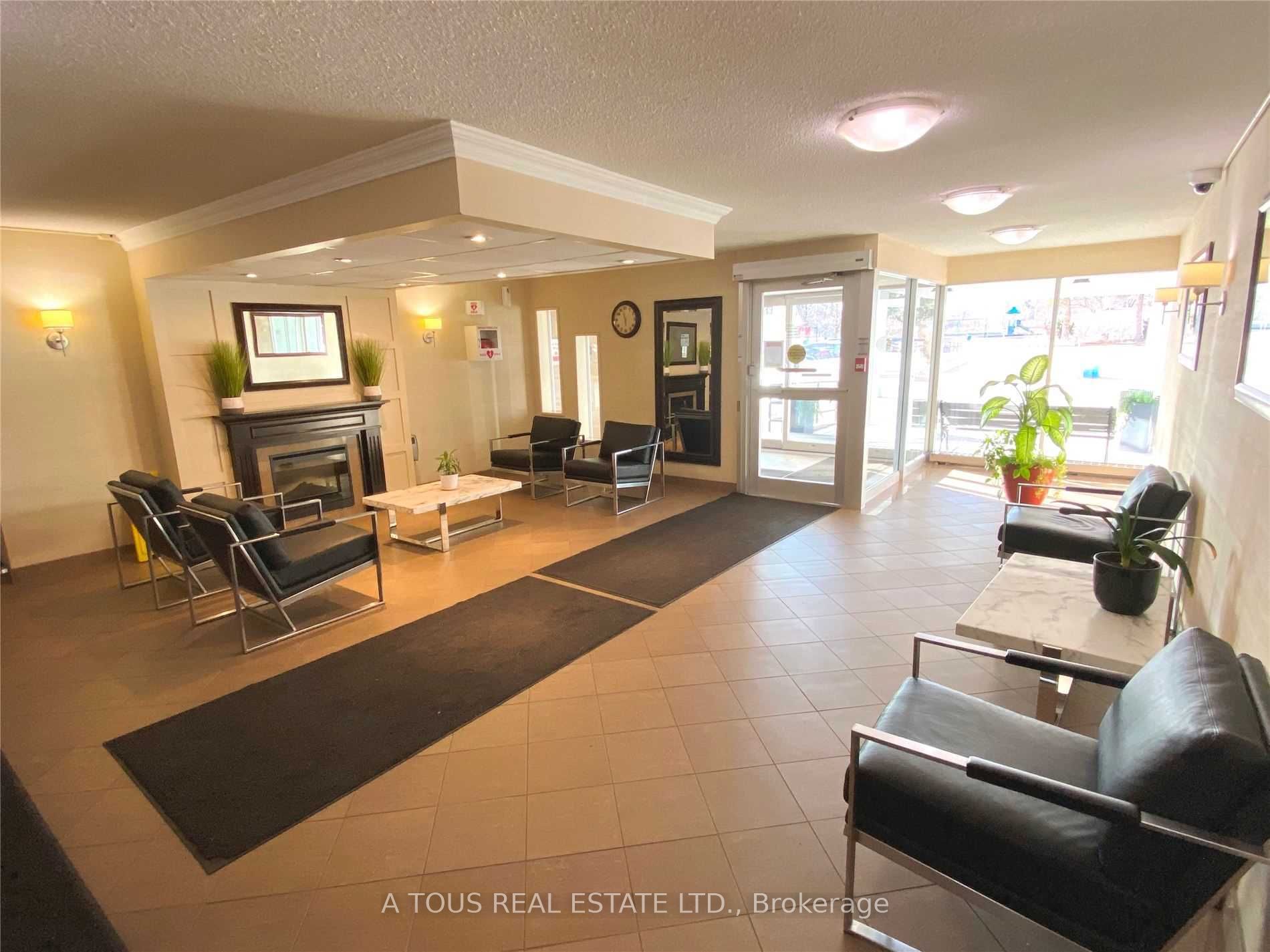 420 Mill Road 1103, Toronto, ON M9C 1Z1 photo 2
