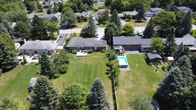 26 Davis Drive, Caledon, ON L7K 0C6 photo 2