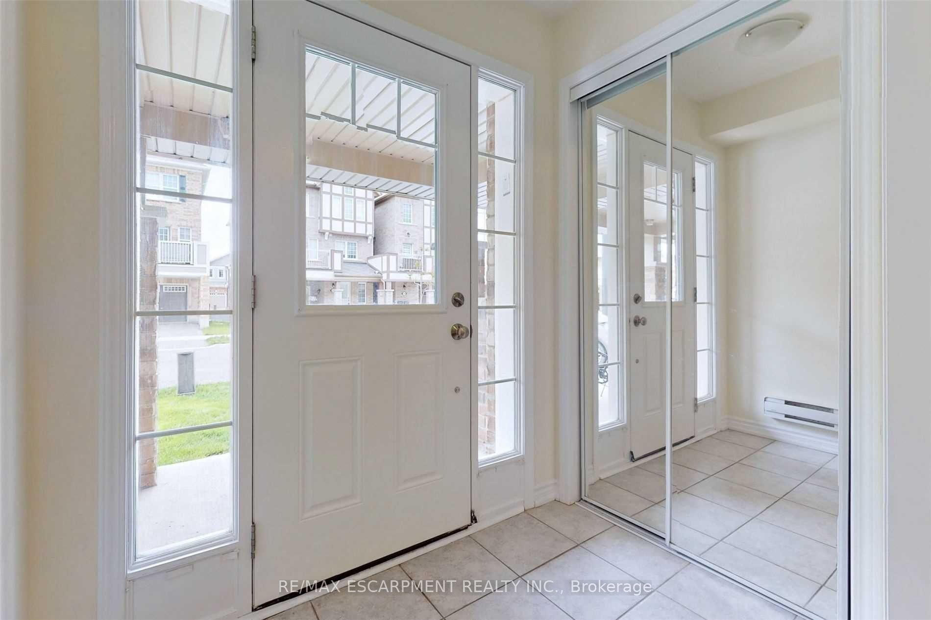 101 Lemieux Court, Milton, ON L9E 1E9 photo 3