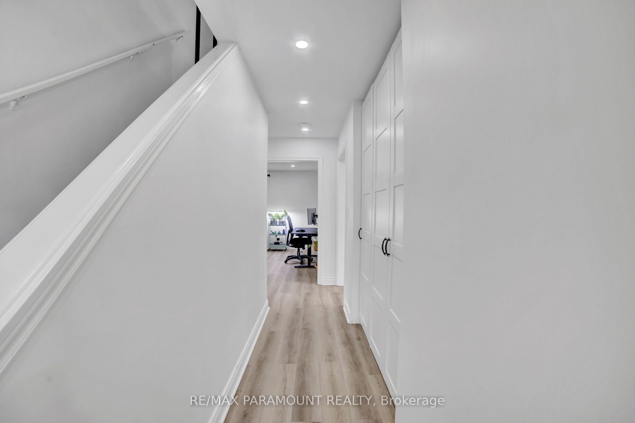 2641 Cavendish Drive, Burlington, ON L7P 3W6 photo 5