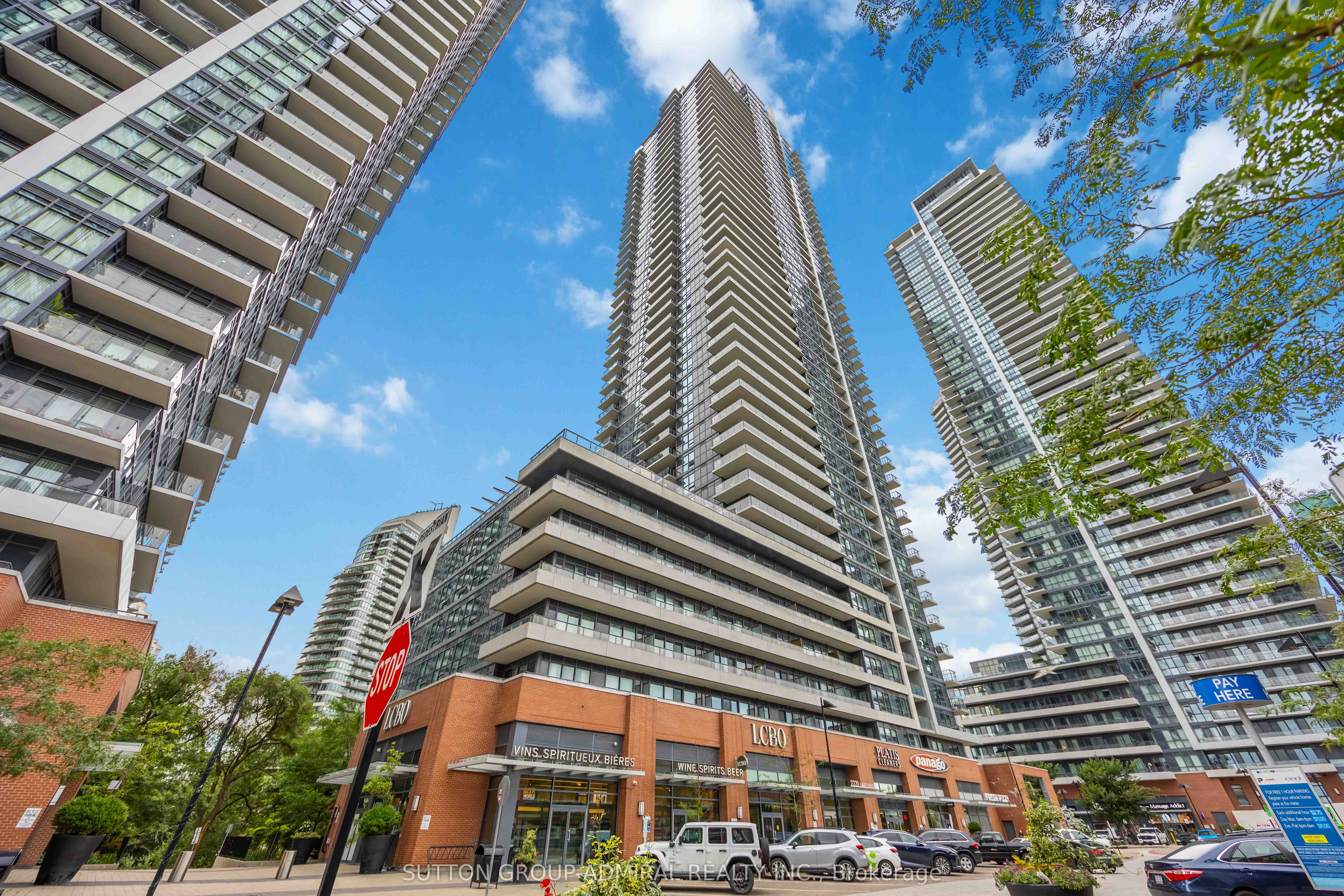 2220 Lake Shore Boulevard W 2806, Toronto, ON M8V 0C1