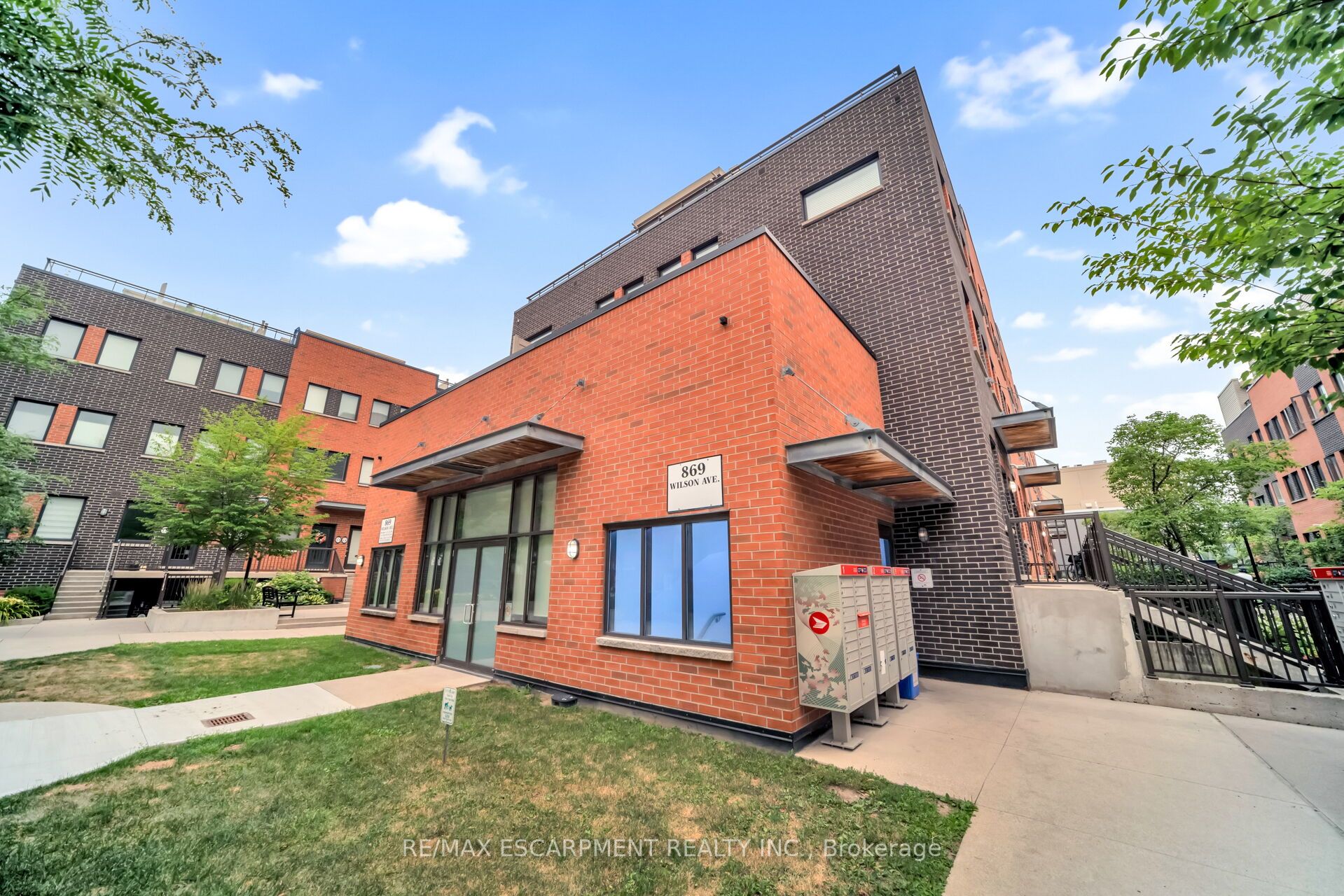869 Wilson Avenue 29, Toronto, ON M3K 0A4