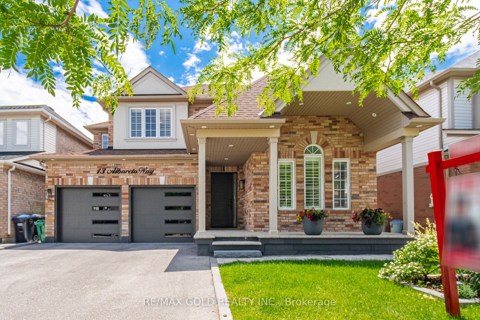 13 Alboreto Way, Brampton, ON L6X 0N5