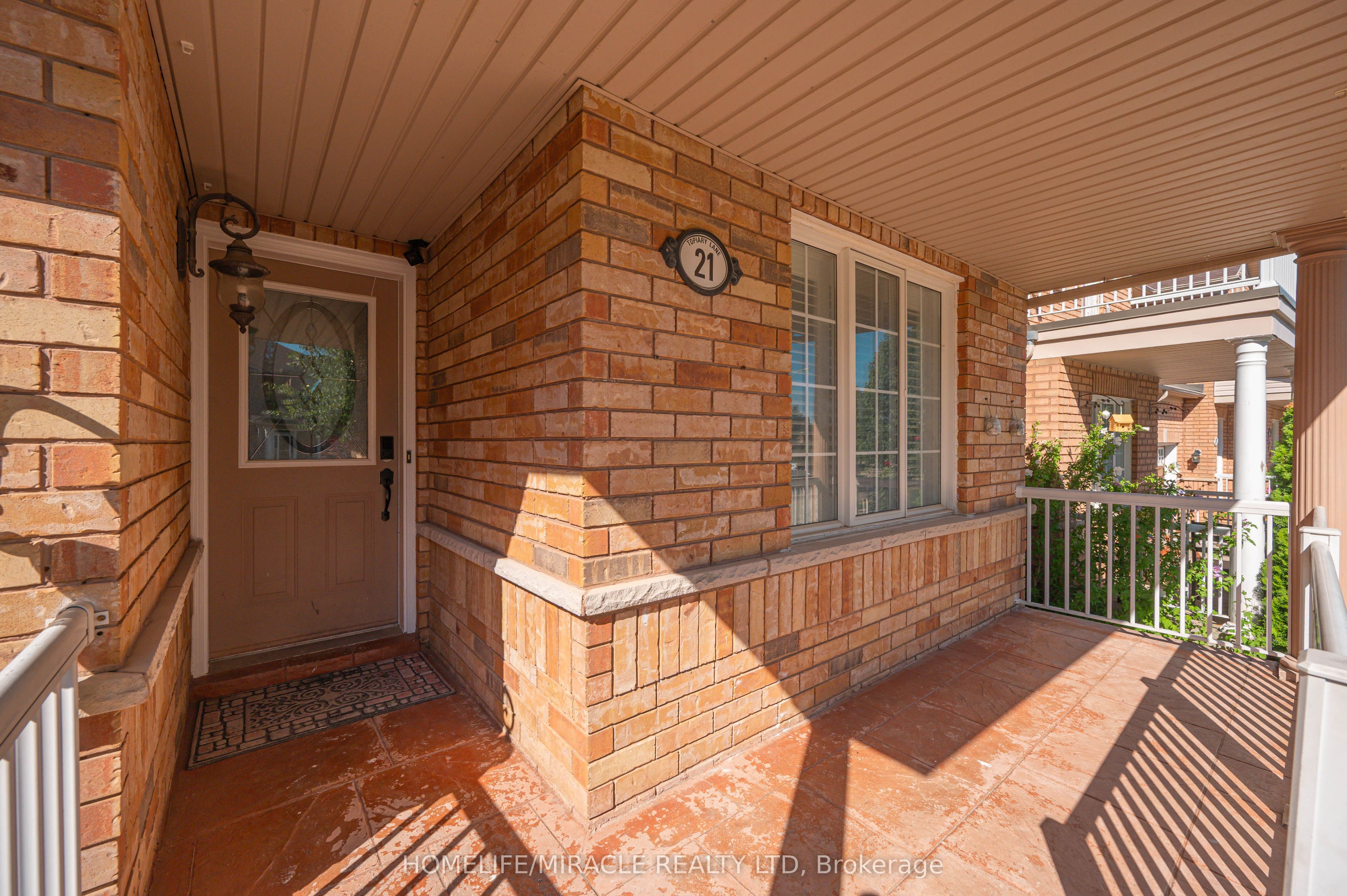 21 Topiary Lane, Brampton, ON L7A 2K6 photo 5