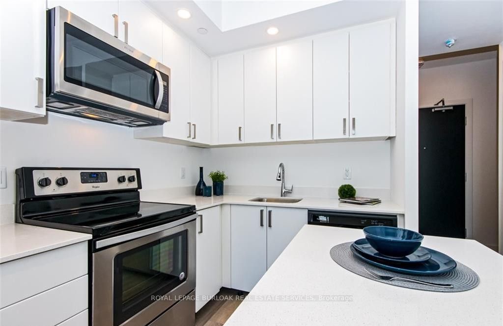 5240 Dundas Street B505, Burlington, ON L7L 0J6 photo 5
