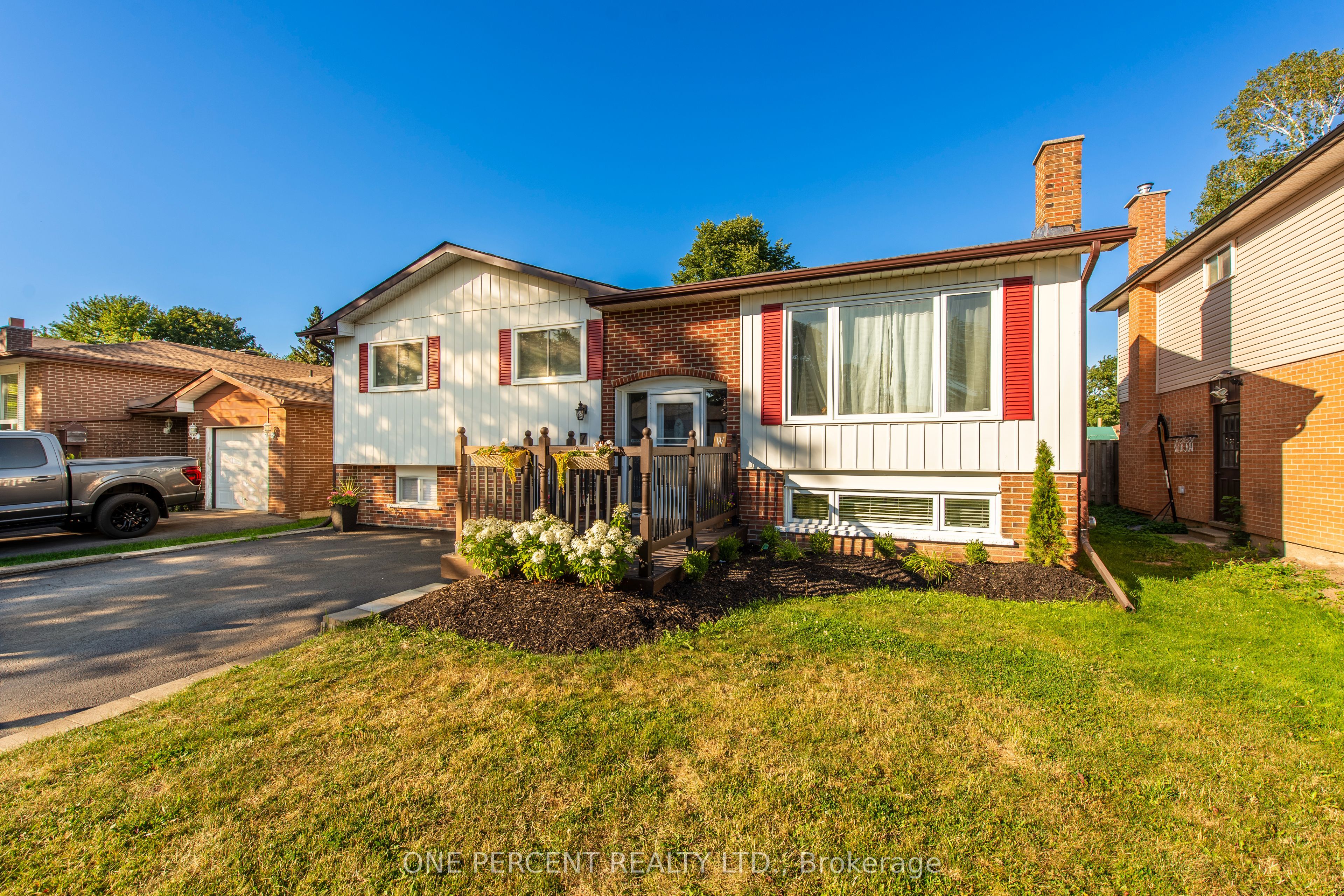 7 Morgandale Crescent, Orangeville, ON L9W 3C6 photo 2