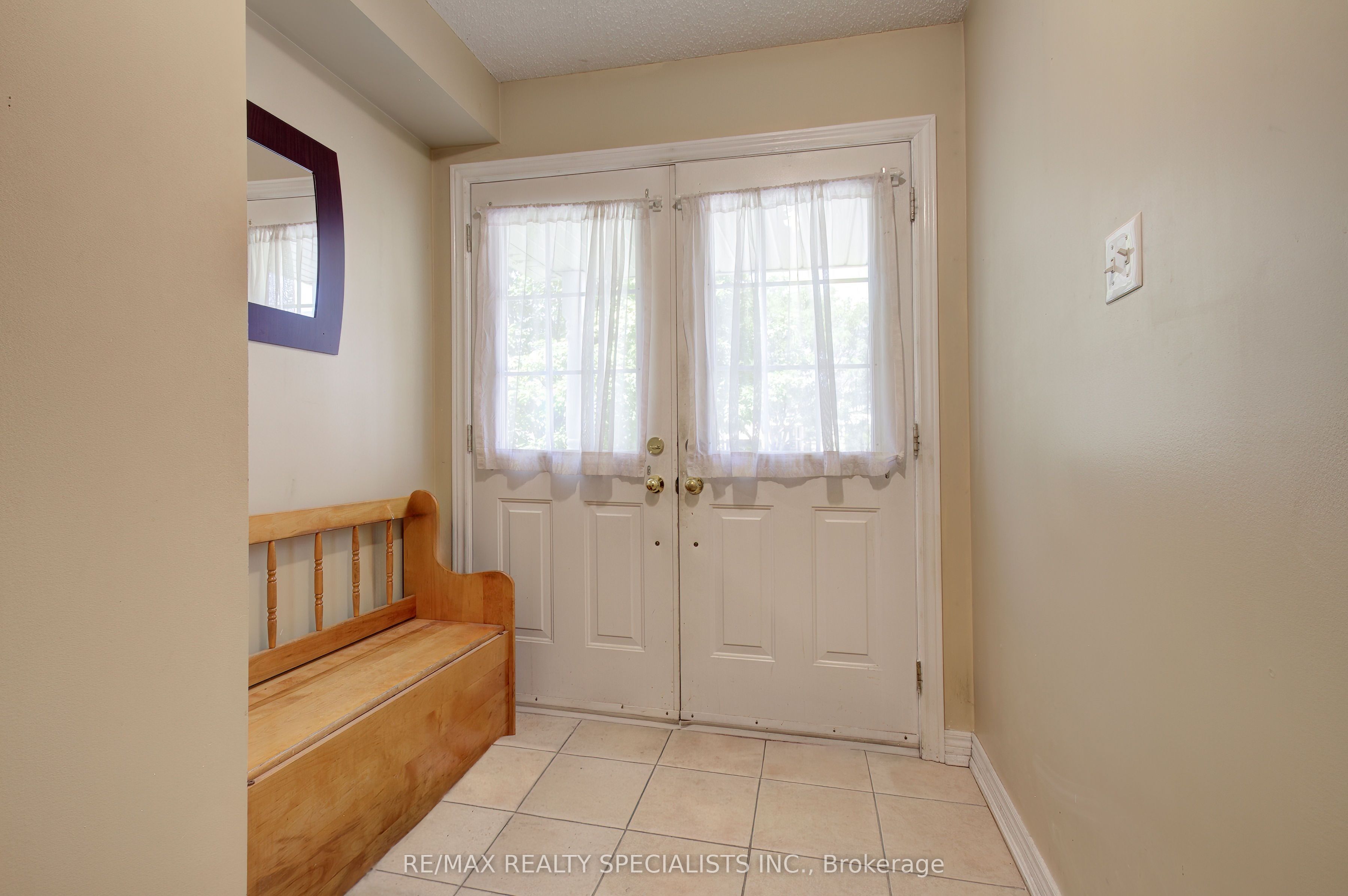 6629 Blackheath Ridge, Mississauga, ON L5W 1Z7 photo 2