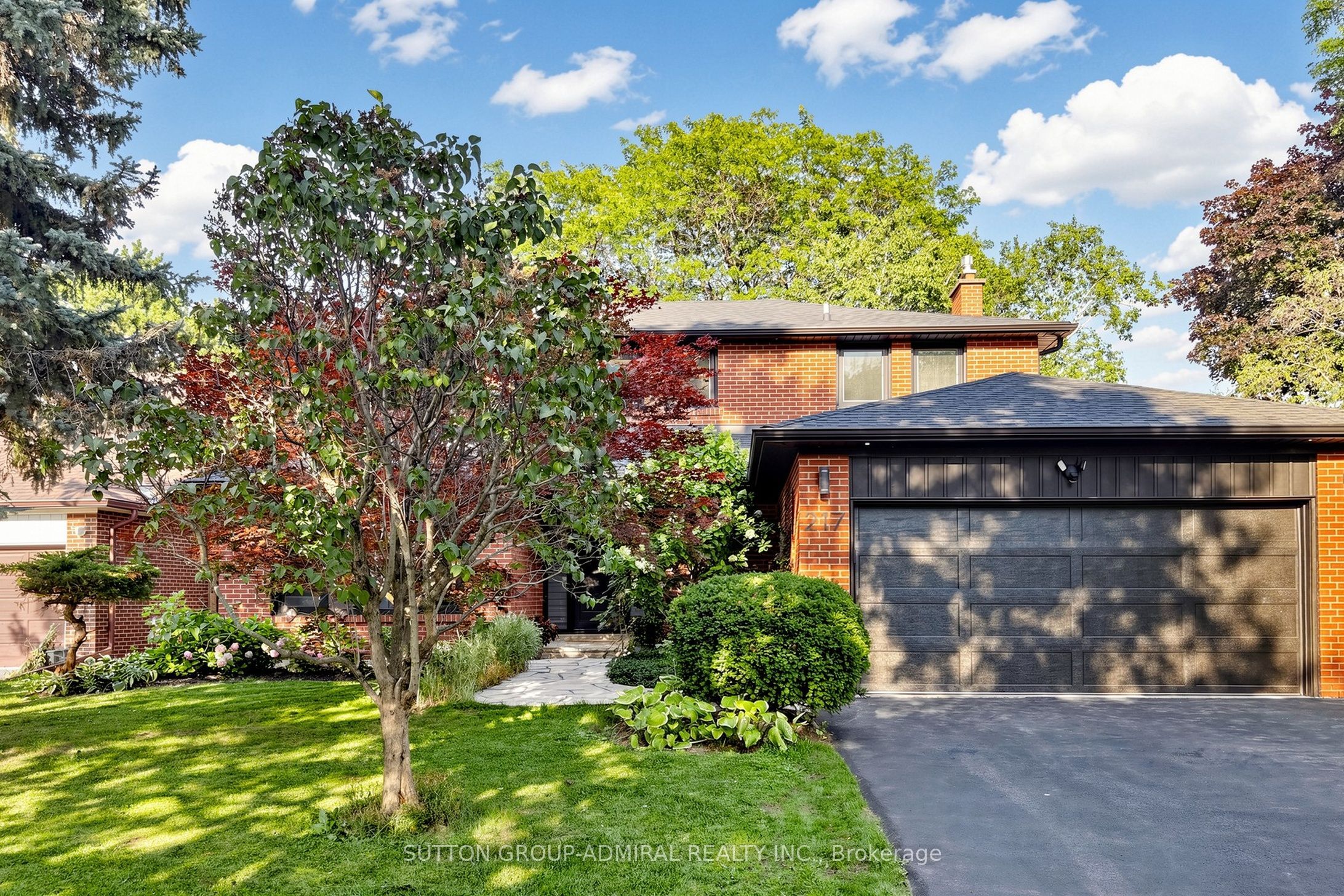 217 The Kingsway, Toronto, ON M9A 5A3