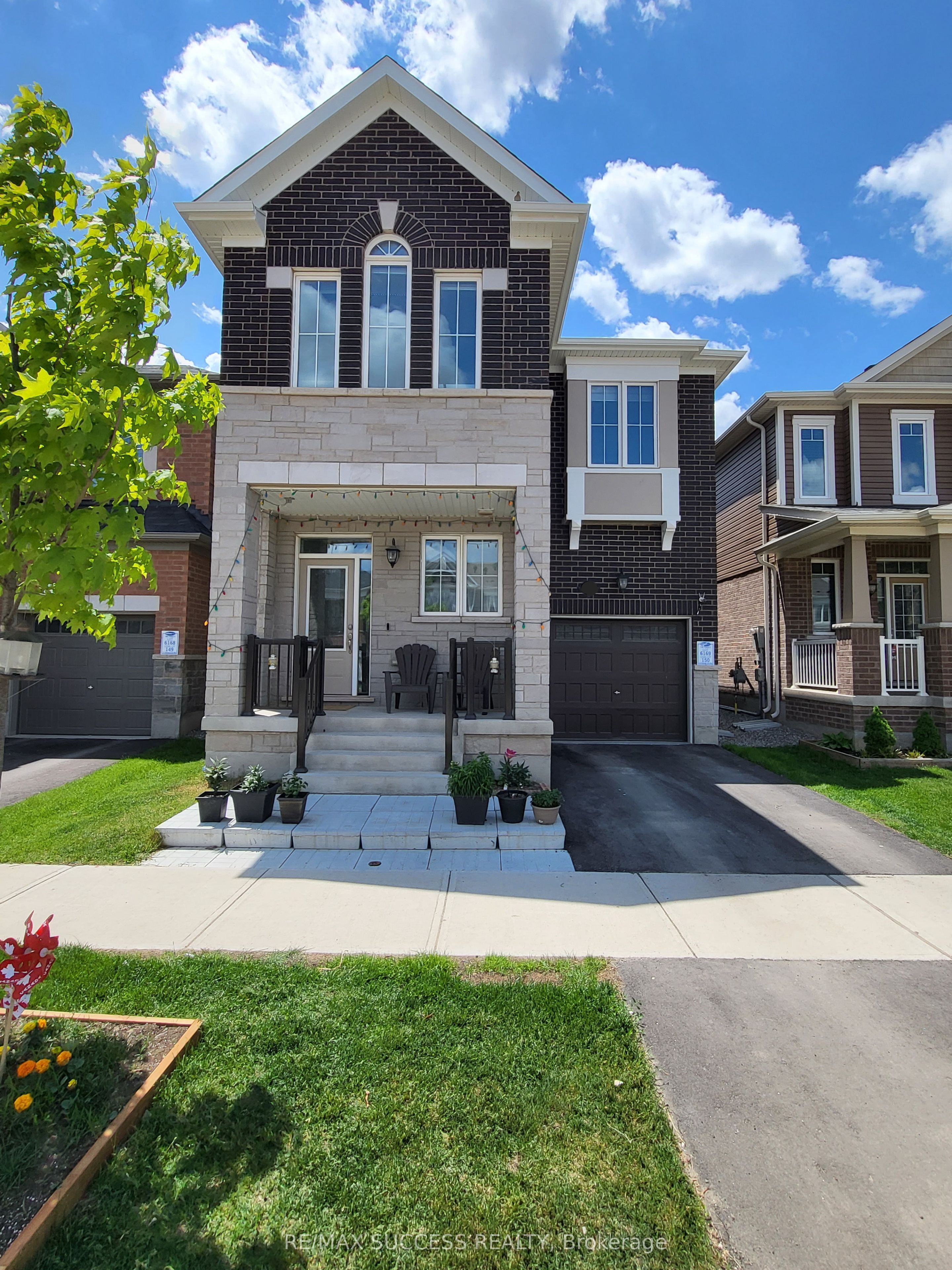 725 Kennedy Circle W, Milton, ON L9E 1R9