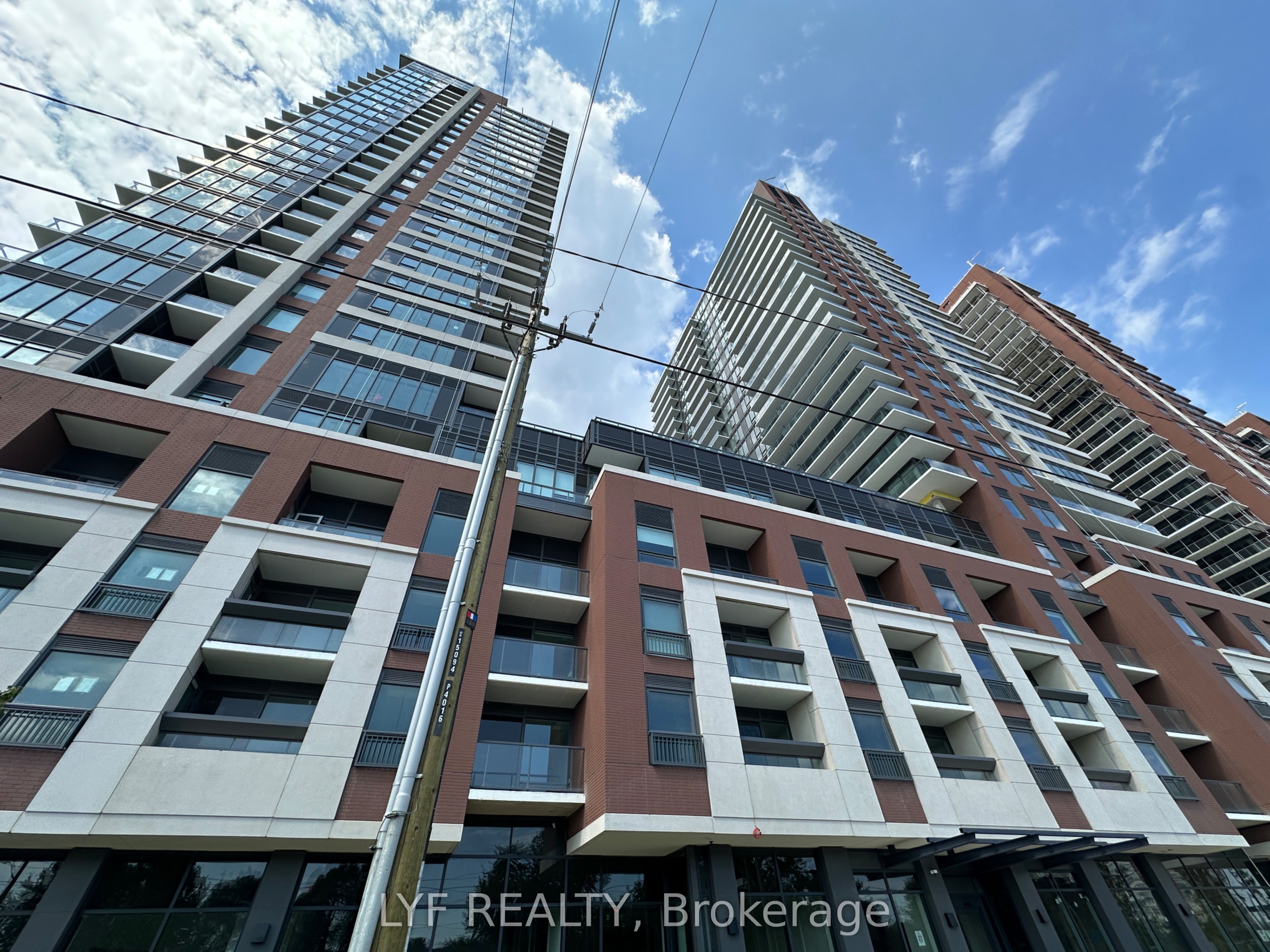 4010 Eglinton Avenue W 922, Toronto, ON M9A 0G5