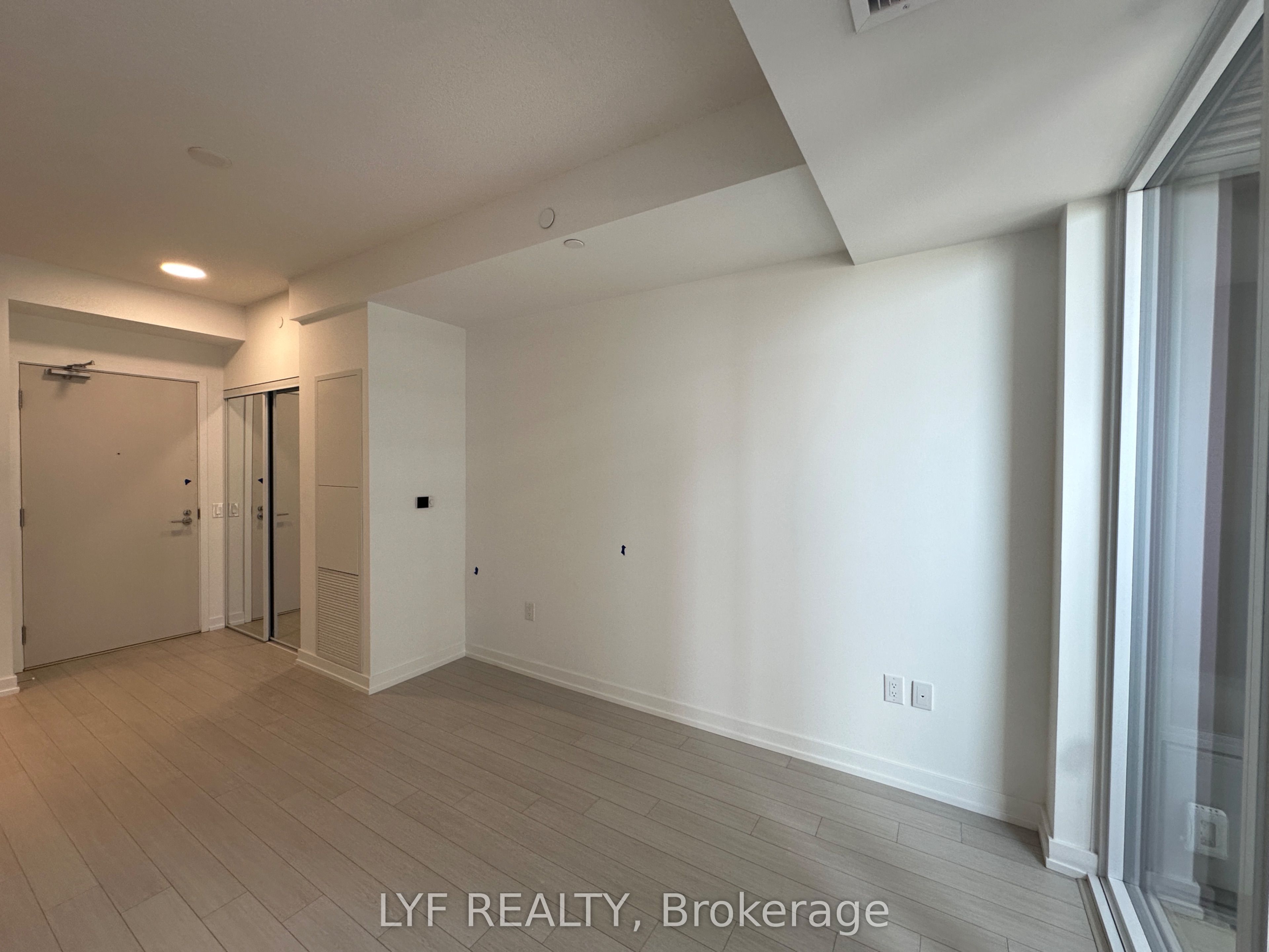 4010 Eglinton Avenue W 922, Toronto, ON M9A 0G5 photo 3