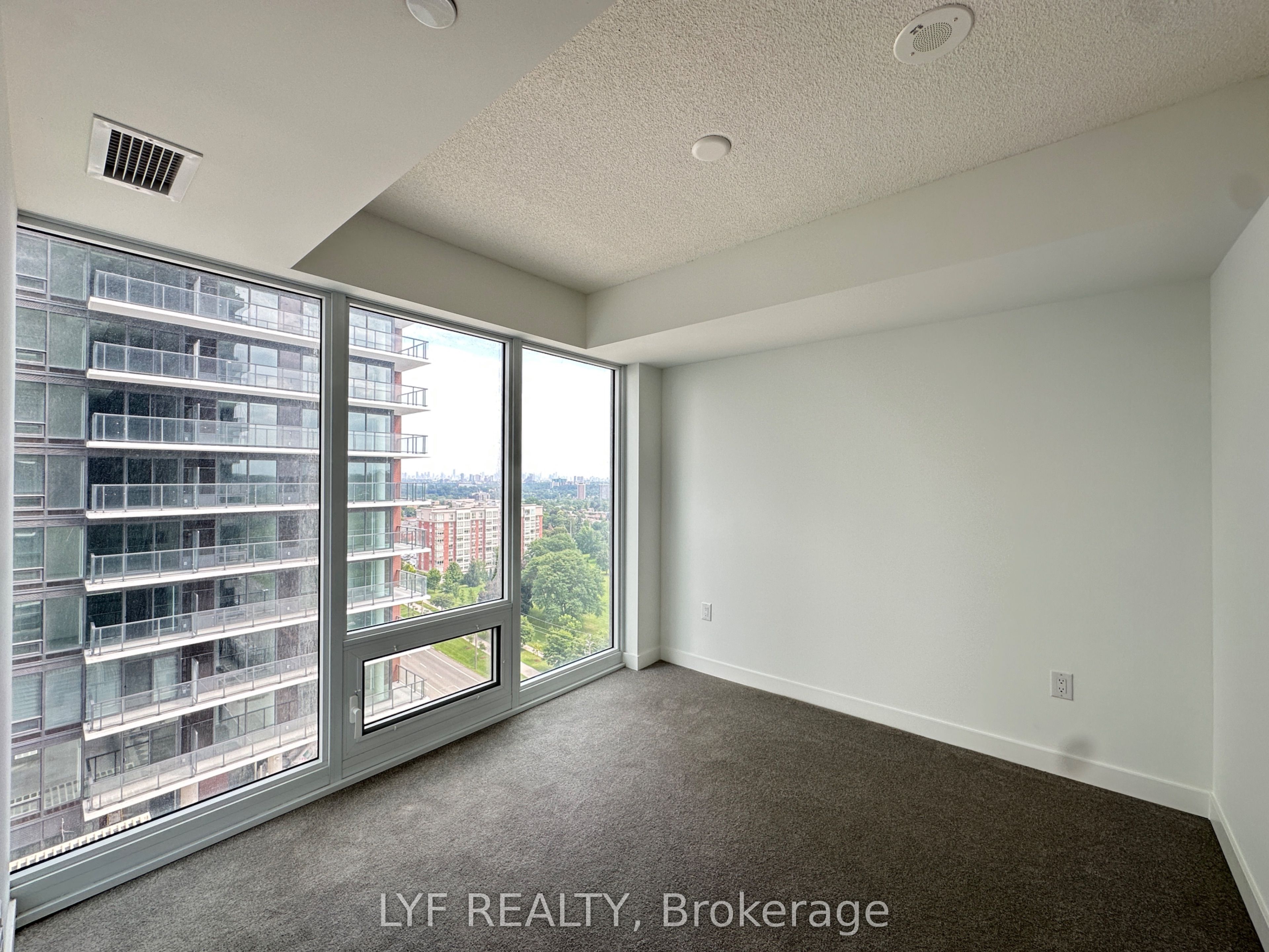 4010 Eglinton Avenue W 1207, Toronto, ON M9A 0G5 photo 5