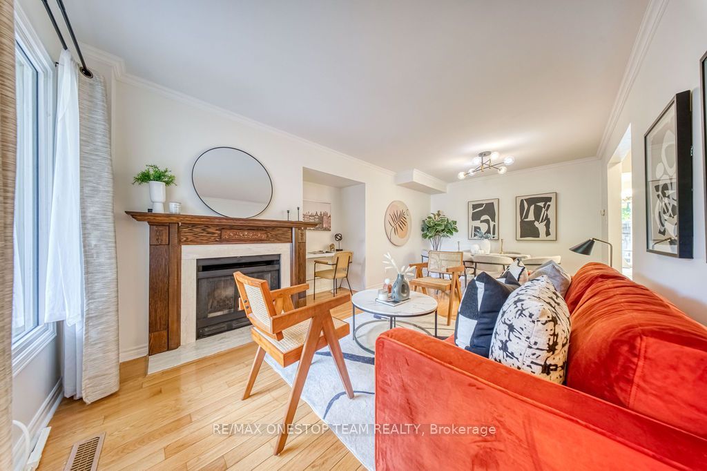 1376 Hazel Mccleary Drive, Oakville, ON L6J 7B1 photo 4