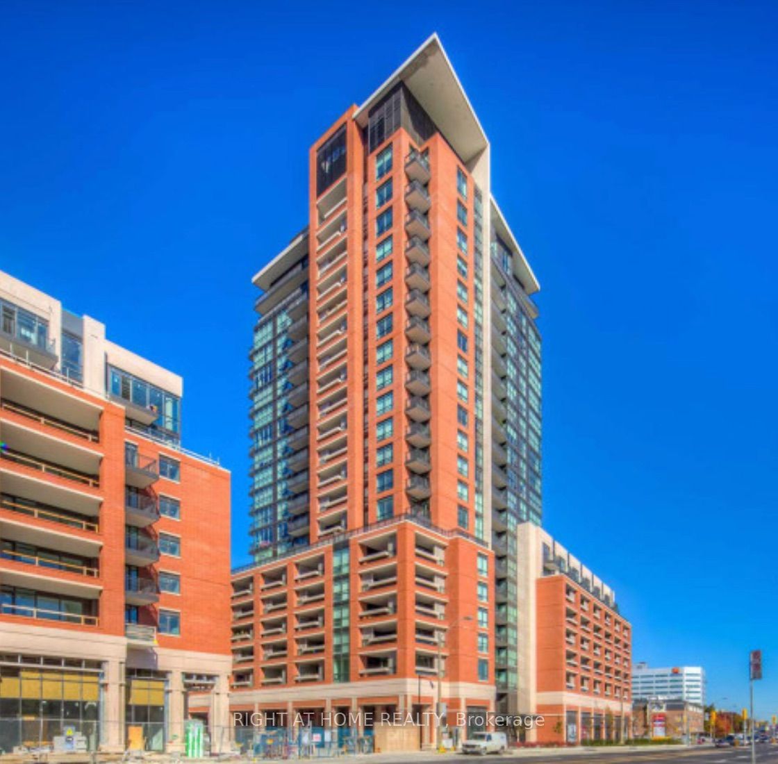 800 Lawrence Avenue W B-31, Toronto, ON M6A 0B1