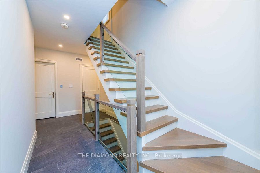 188 Westminster Avenue, Toronto, ON M6R 1P1 photo 4