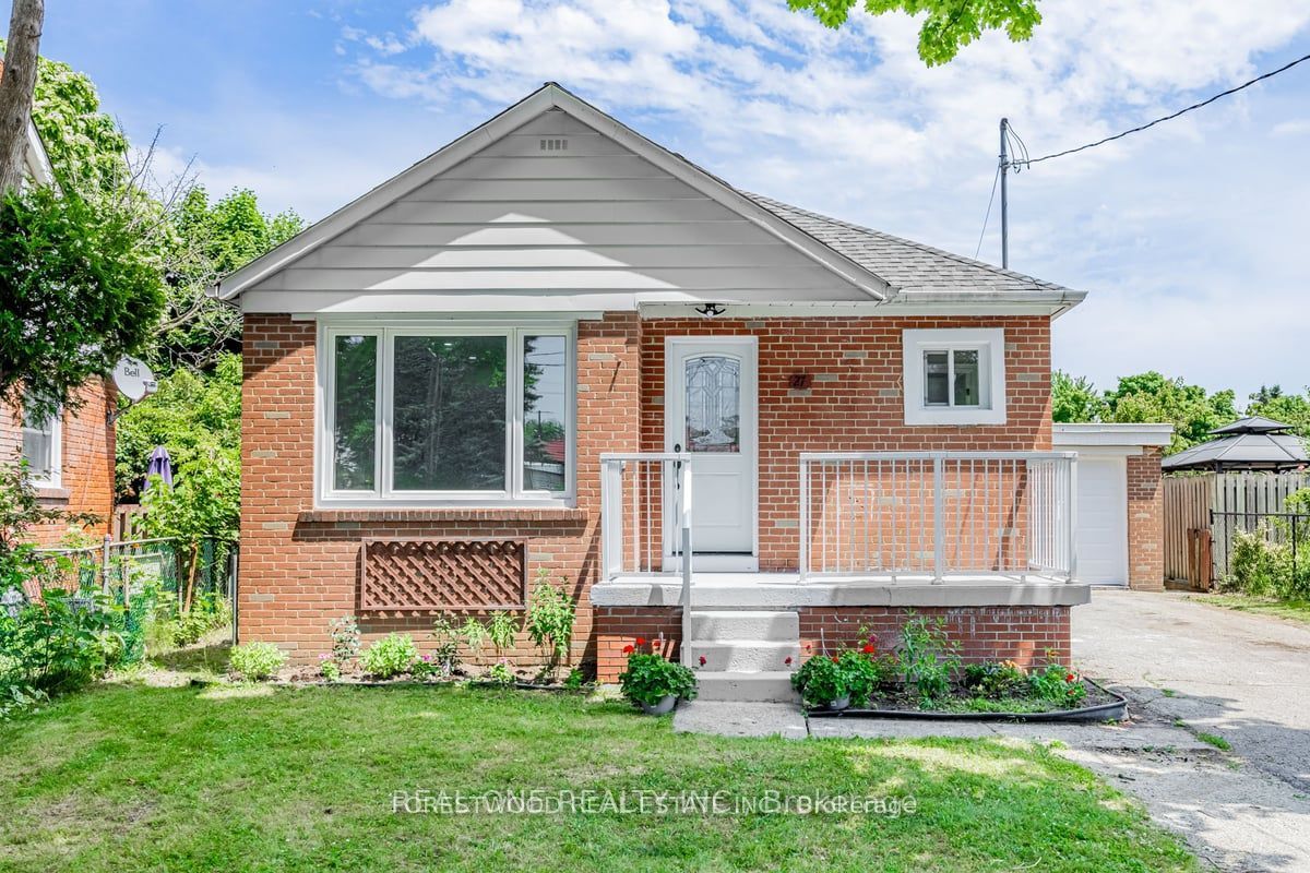 27 Snaresbrook Drive, Toronto, ON M9W 2N5