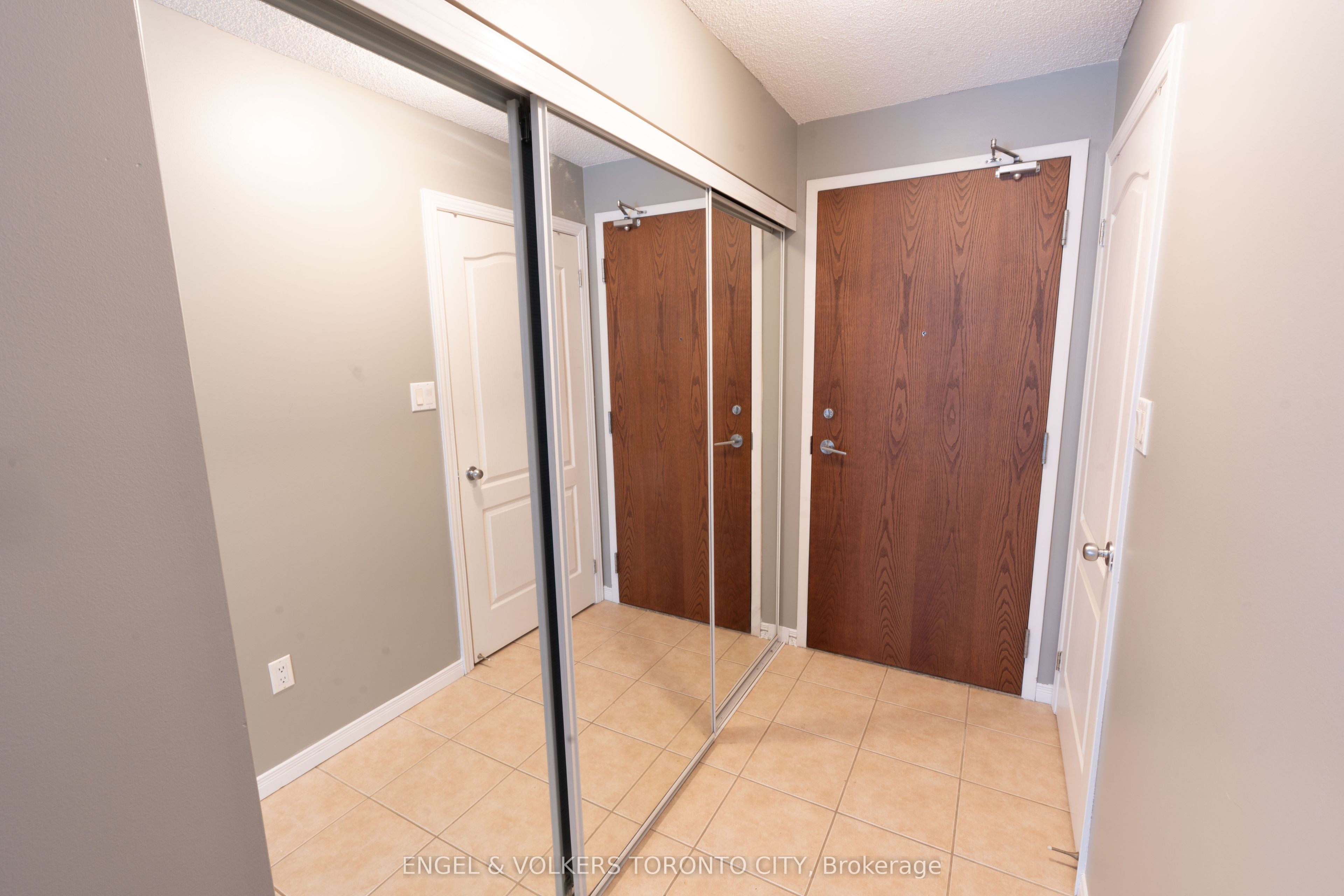 2772 Keele Street 711, Toronto, ON M3M 0A3 photo 2