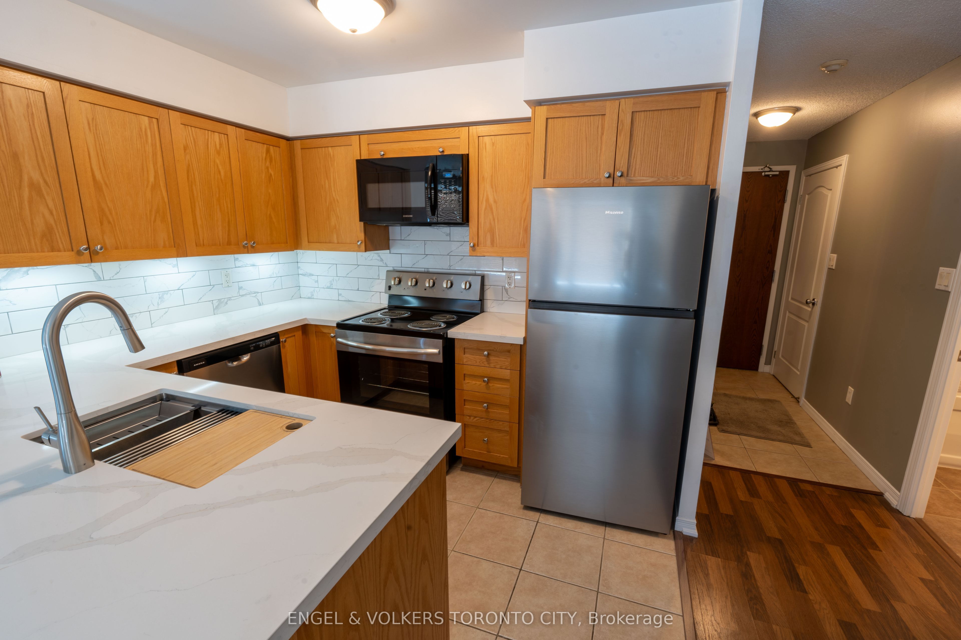 2772 Keele Street 711, Toronto, ON M3M 0A3 photo 3