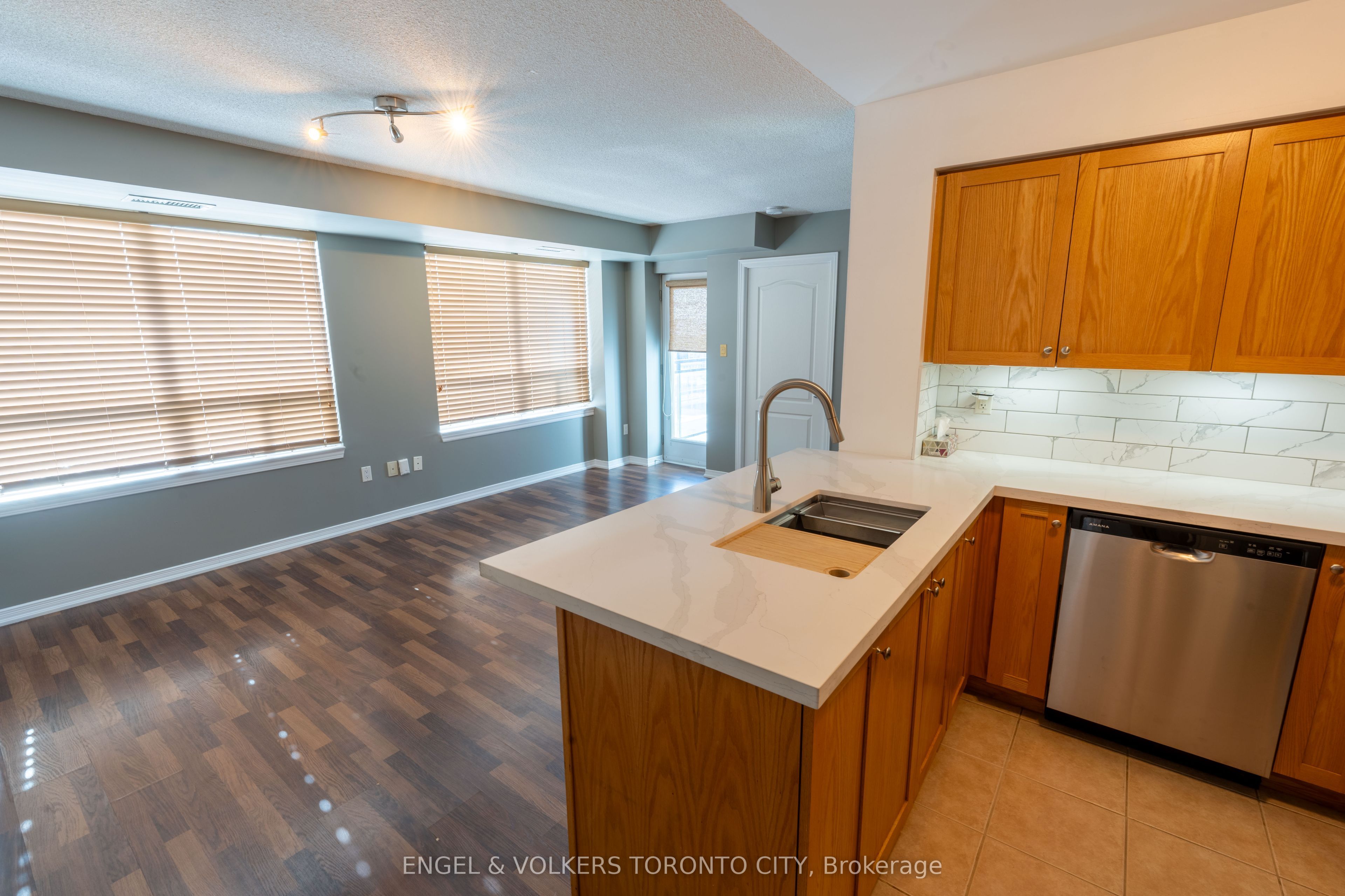 2772 Keele Street 711, Toronto, ON M3M 0A3 photo 5