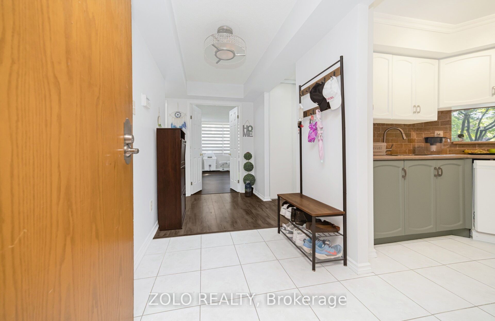 310 Mill Street S 105, Brampton, ON L6Y 3B1 photo 3