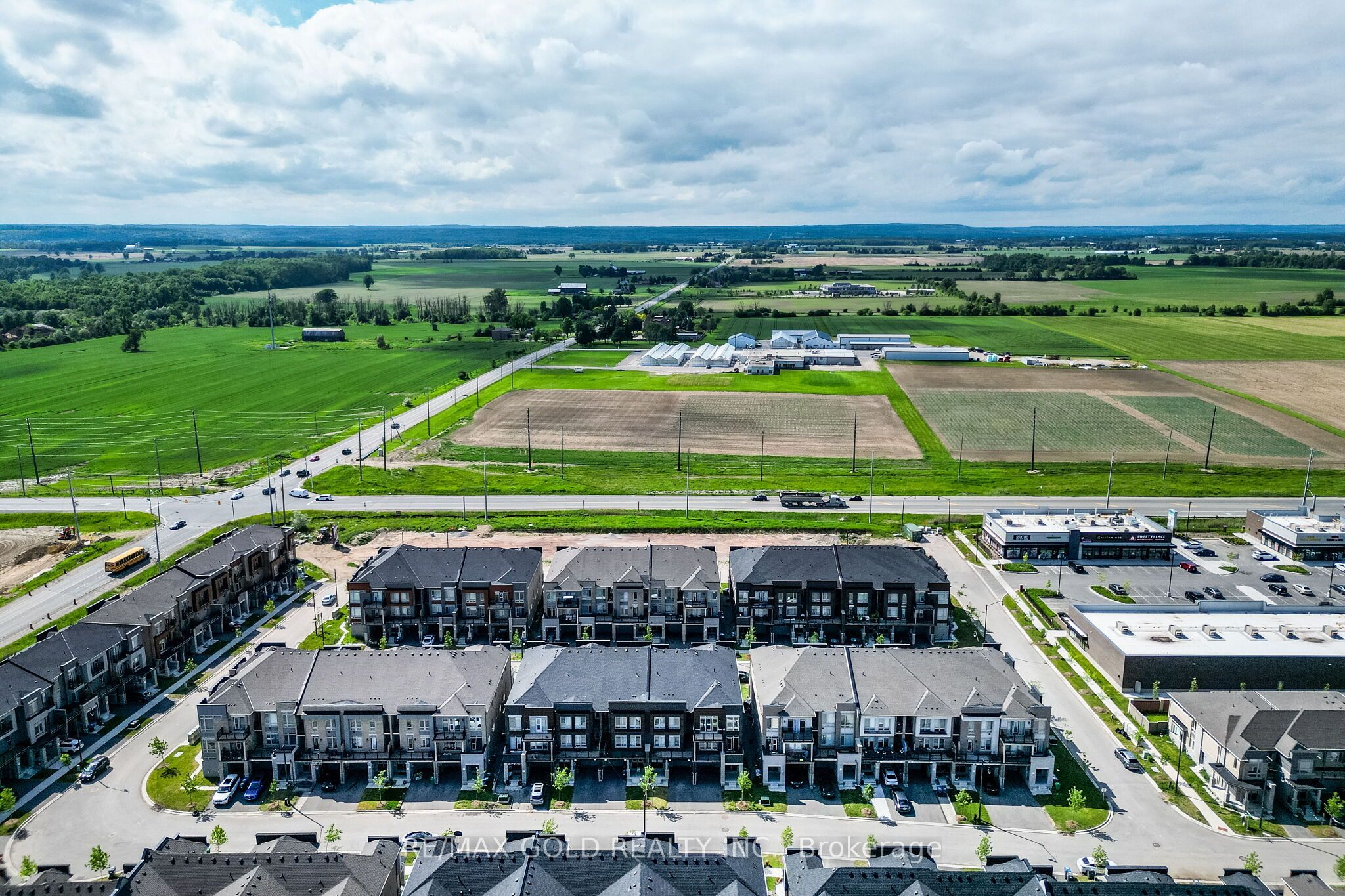 44 Donald Ficht Crescent, Brampton, ON L7A 5H6 photo 5