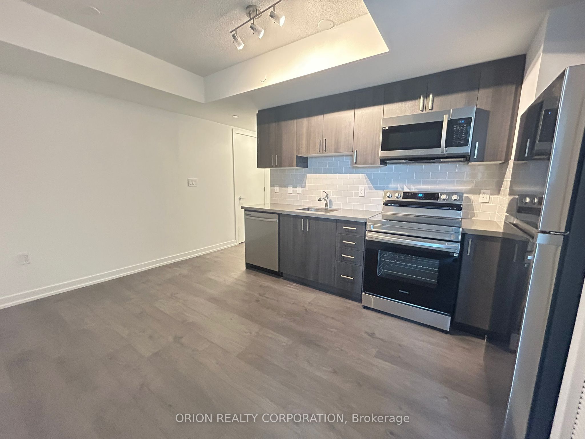 556 Marlee Avenue 427, Toronto, ON M6B 0B1