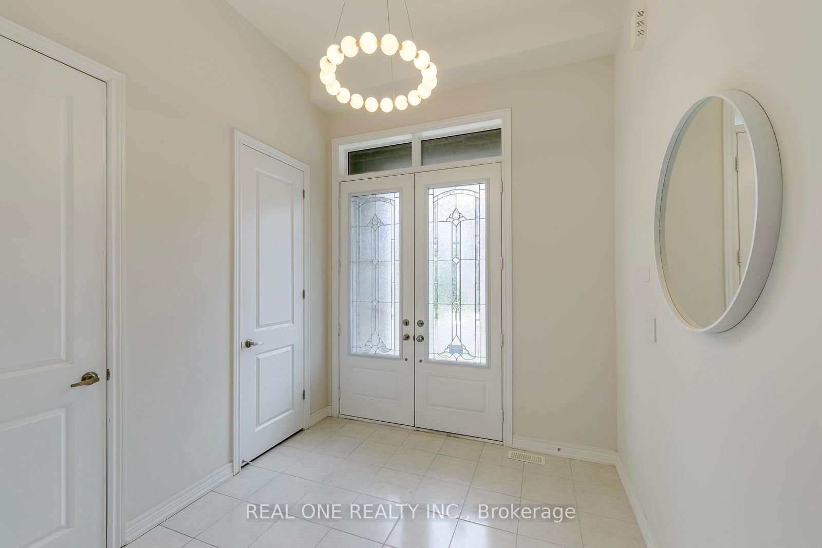 140 Zachary Crescent, Oakville, ON L6H 0W1 photo 4