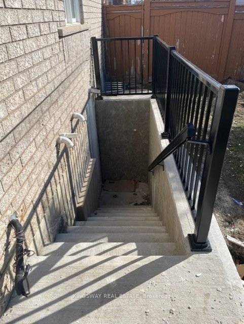3194 World Series Court BASEMENT, Mississauga, ON L5N 7N8 photo 5