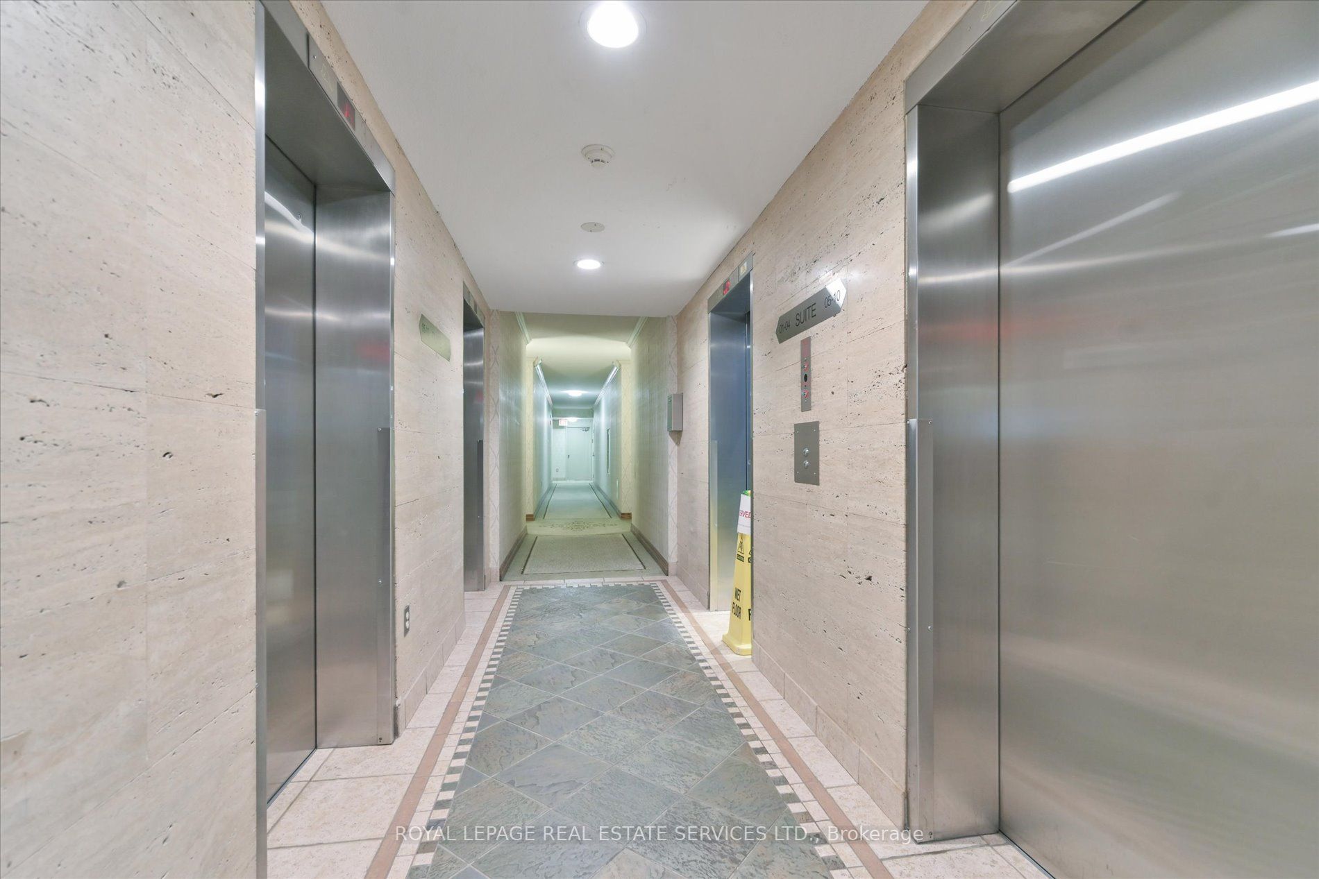 812 Burnhamthorpe Road 309, Toronto, ON M9C 4W1 photo 4